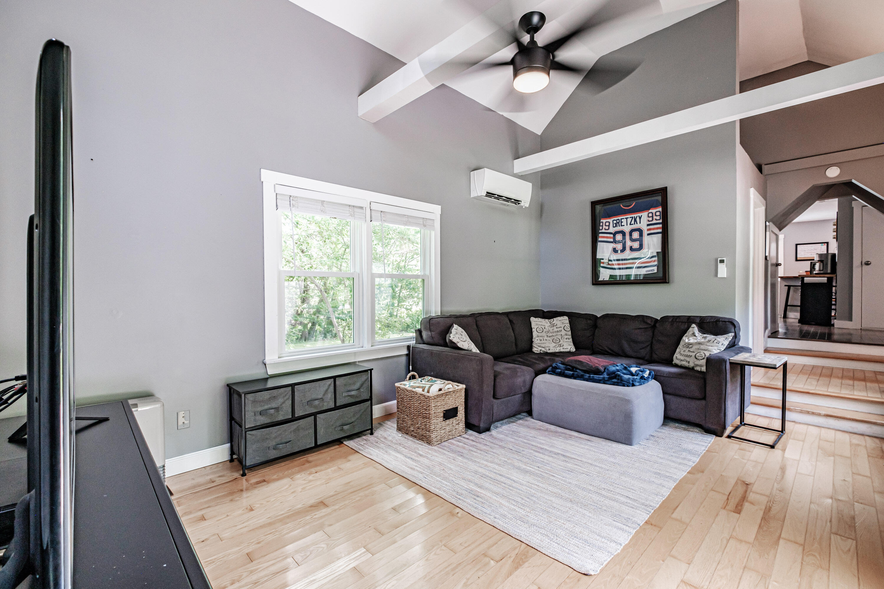 19 Ledgewood Drive