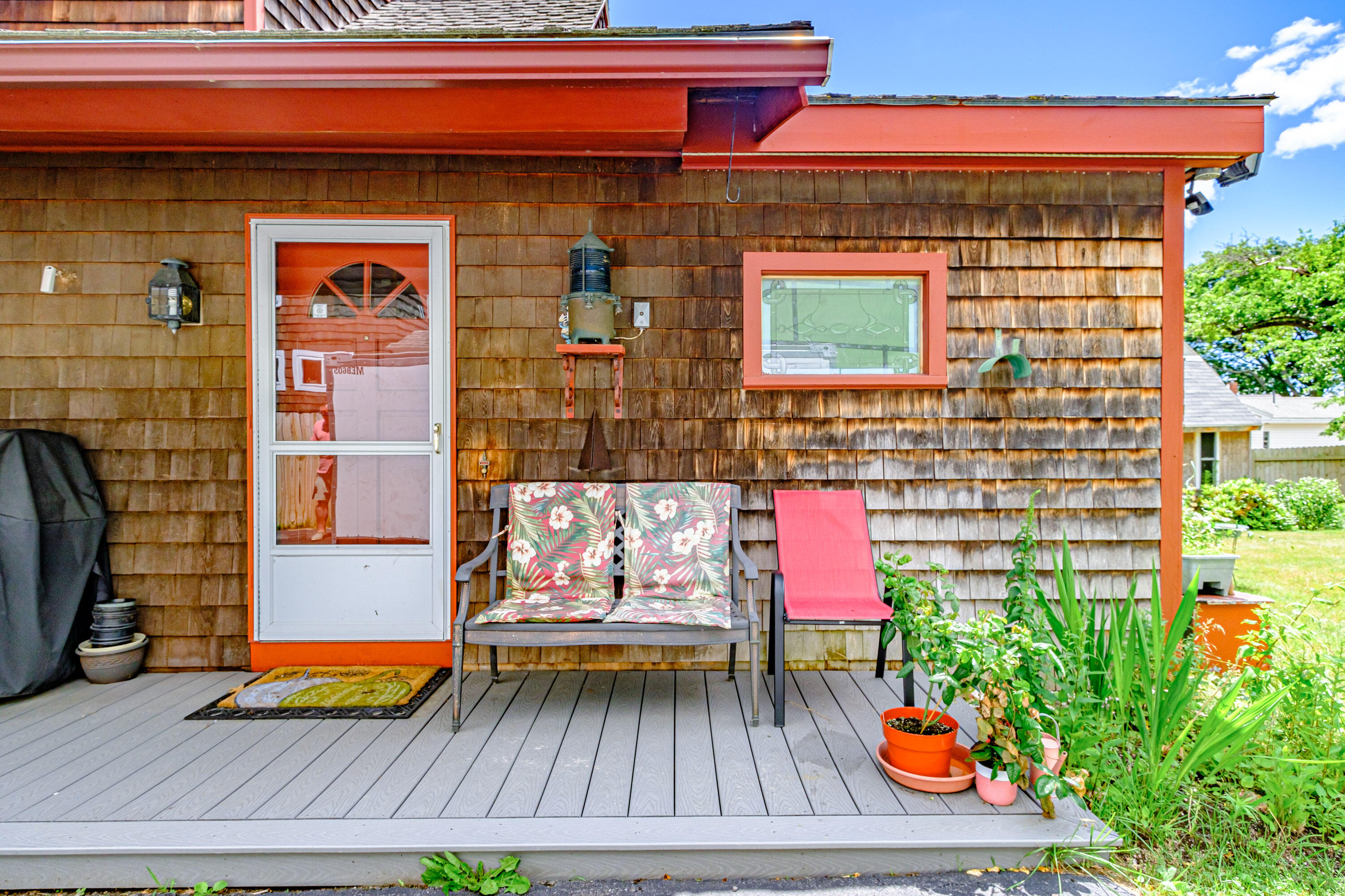 38 Myrtle Avenue
