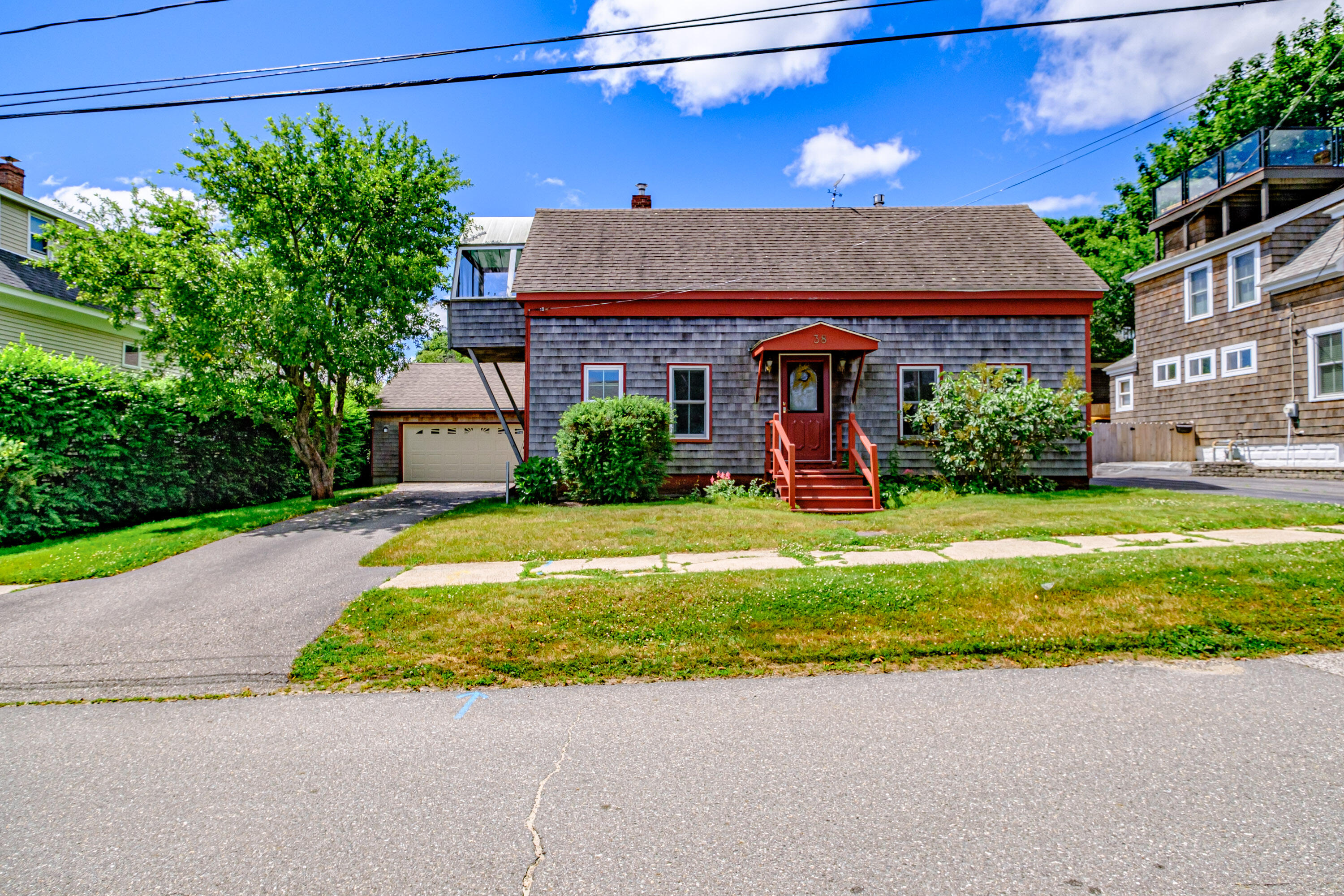 38 Myrtle Avenue