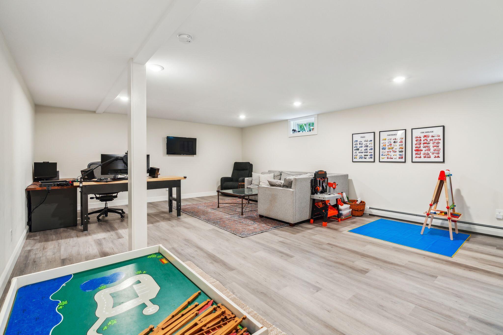35 Perreault Way