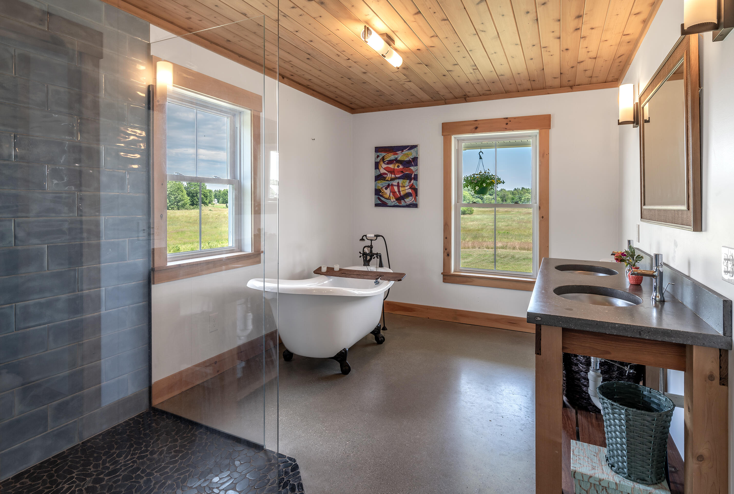 18 Leeward Passage