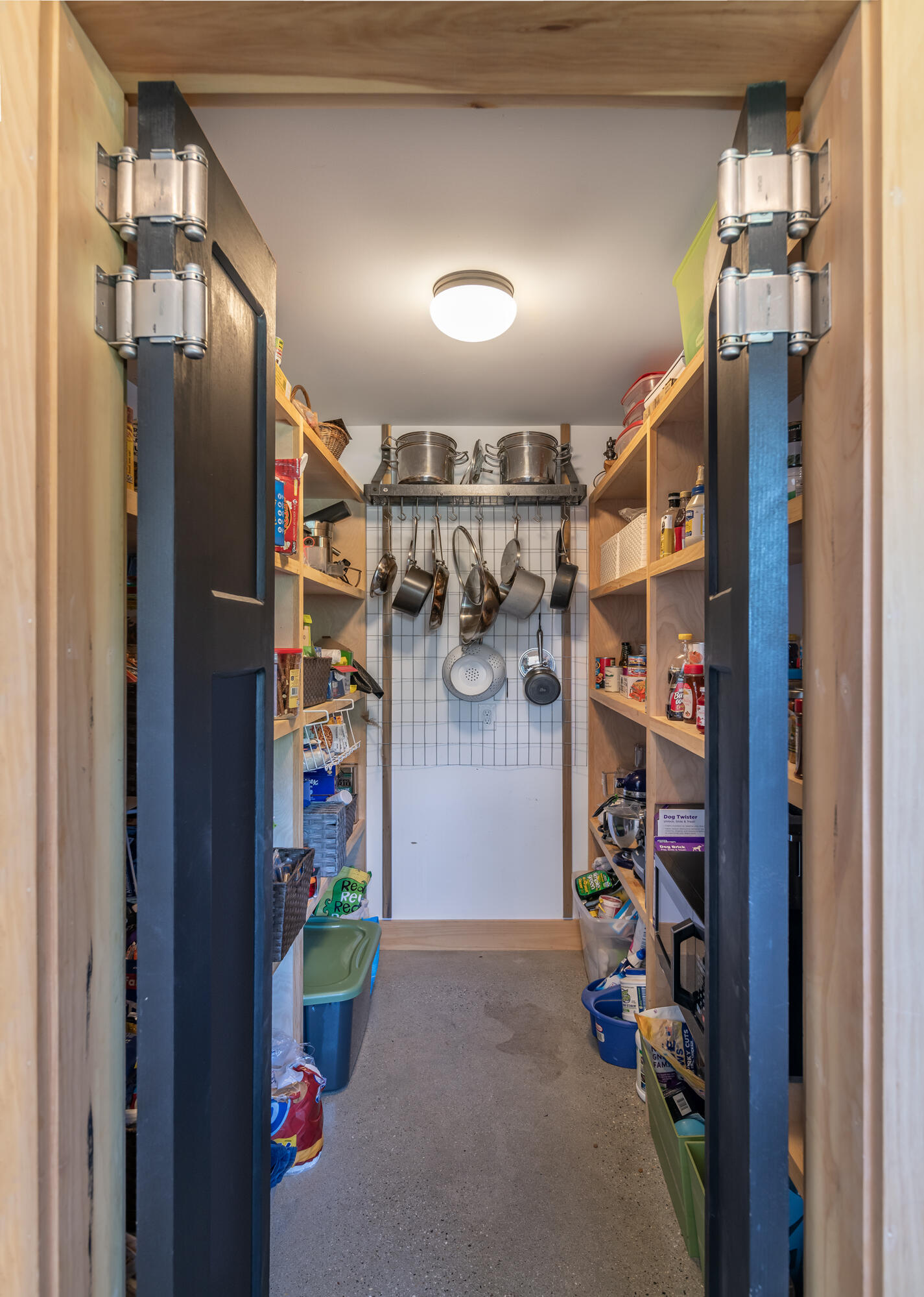 18 Leeward Passage