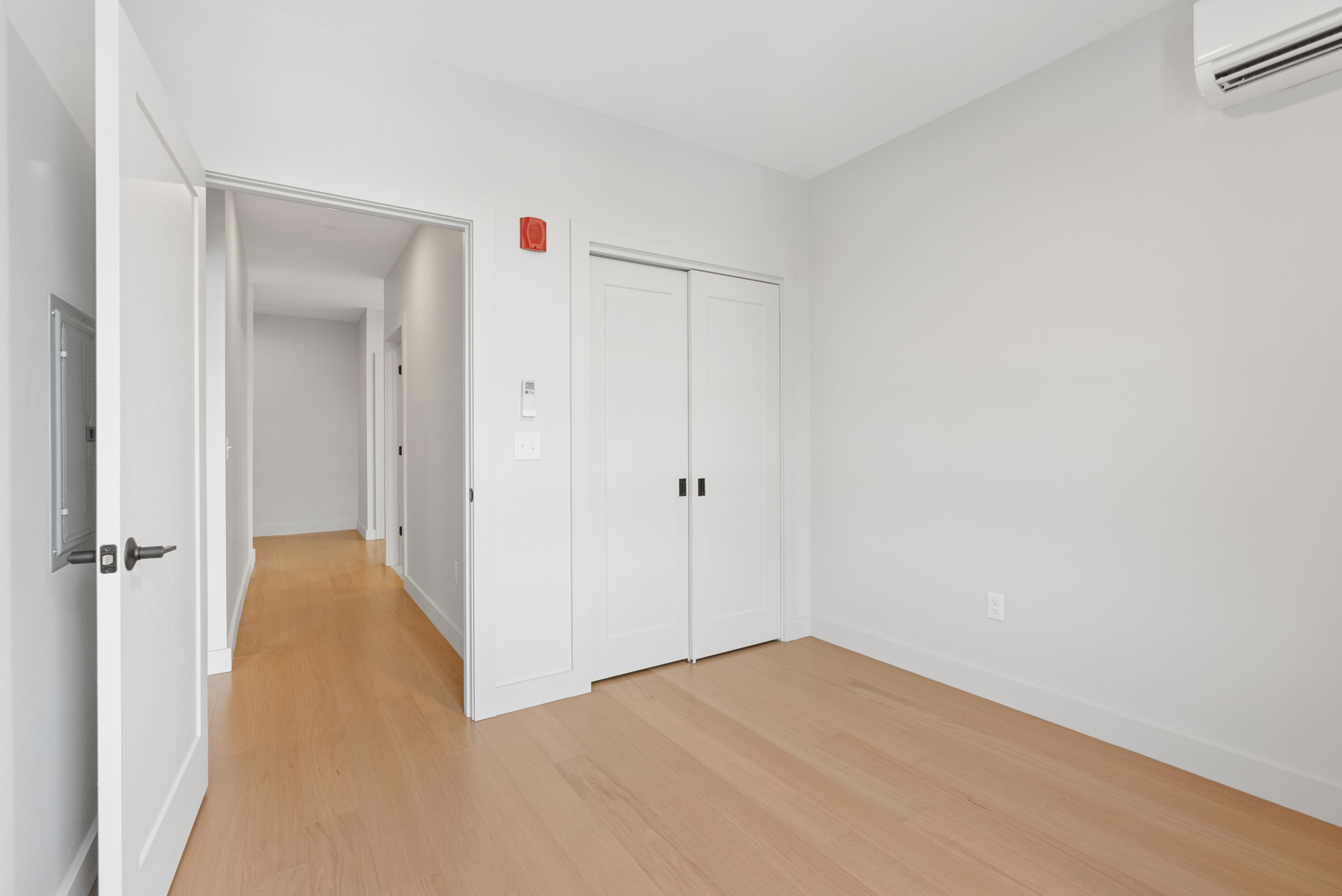 75 Chestnut Street, 706