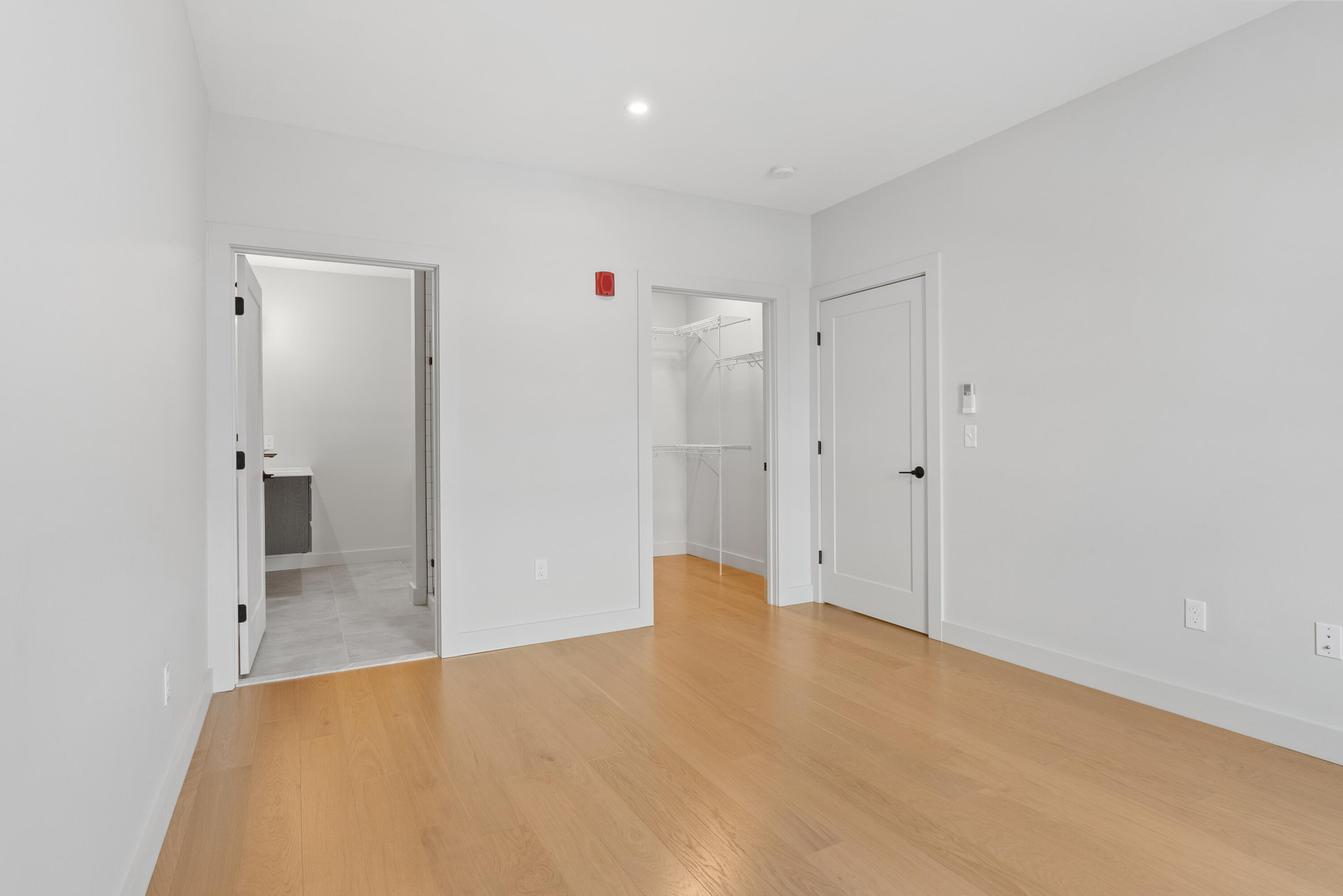 75 Chestnut Street, 706