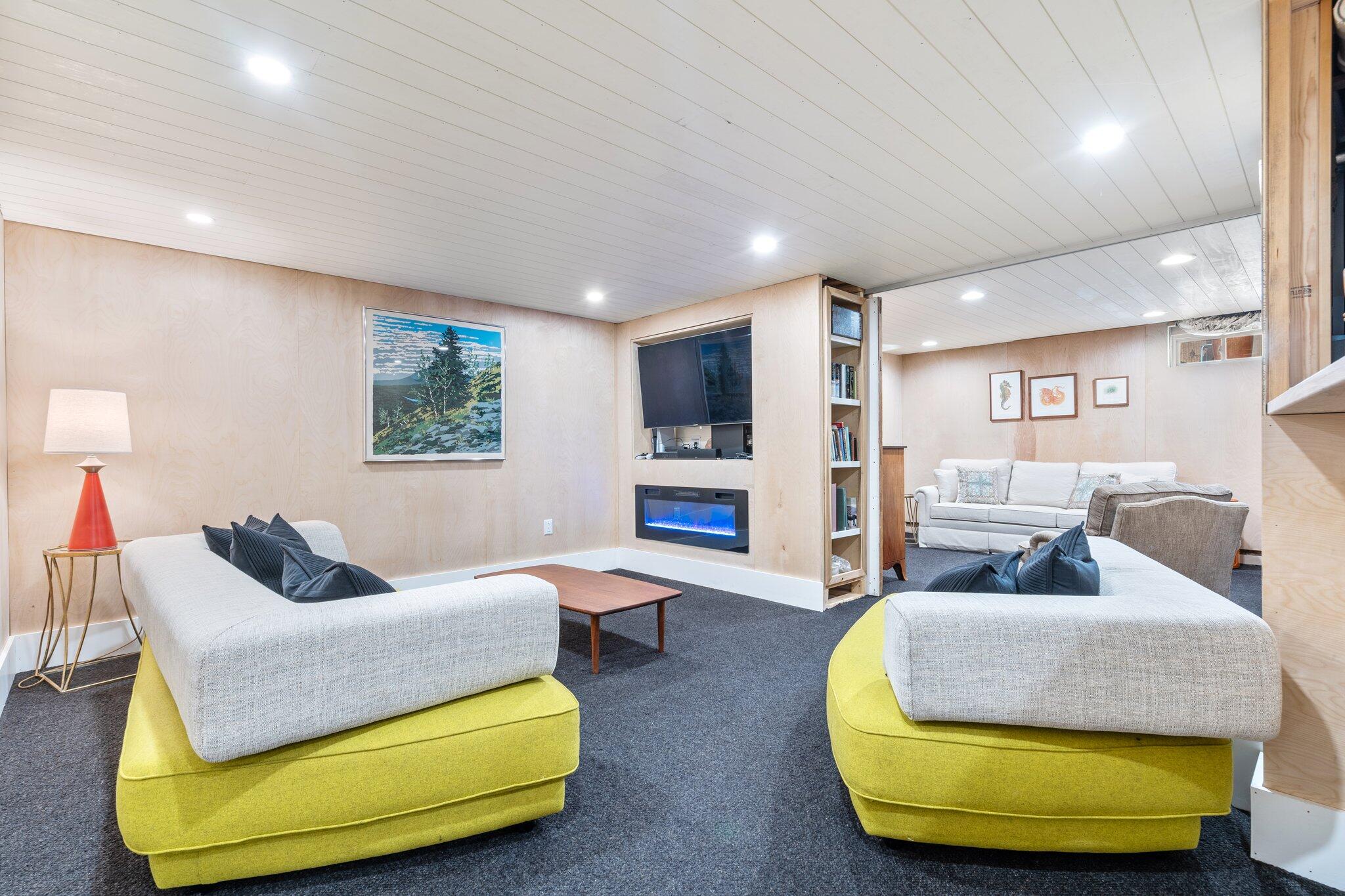 245 Lower Flying Point Road