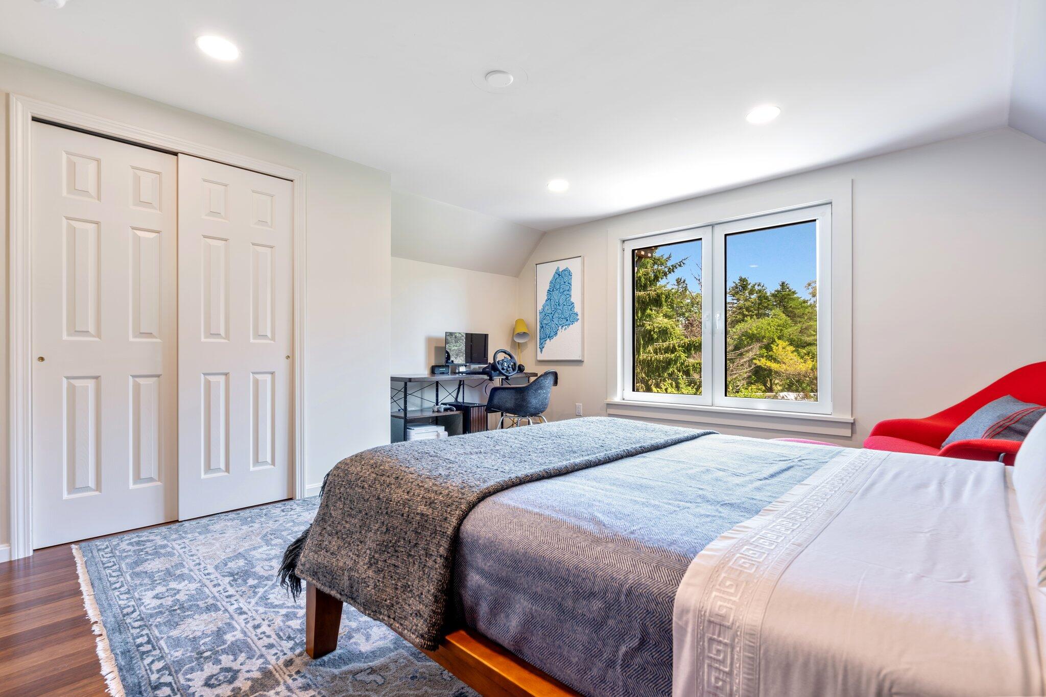245 Lower Flying Point Road