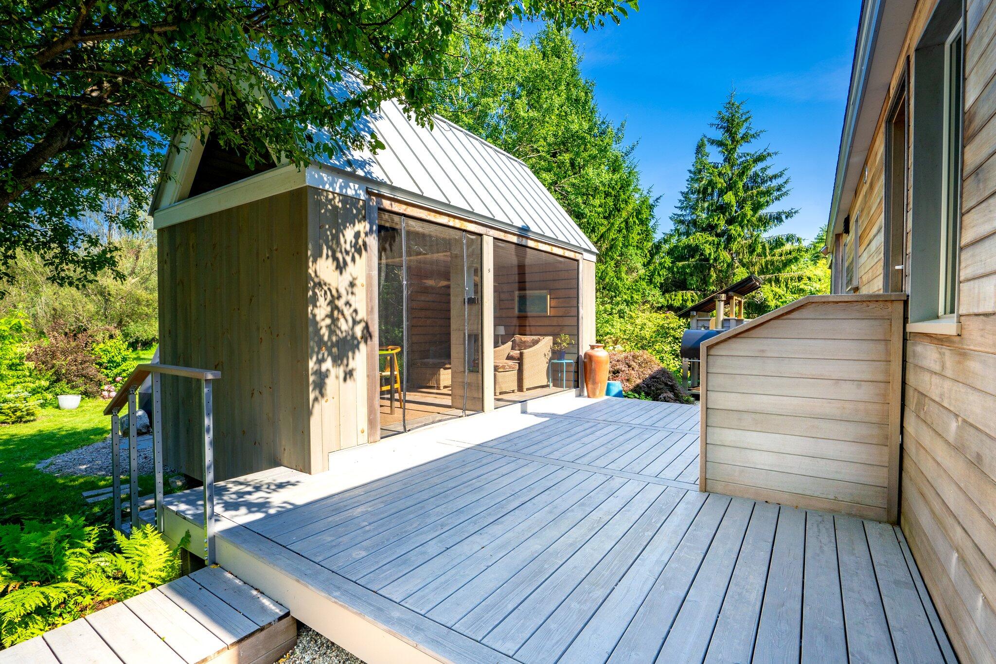 245 Lower Flying Point Road