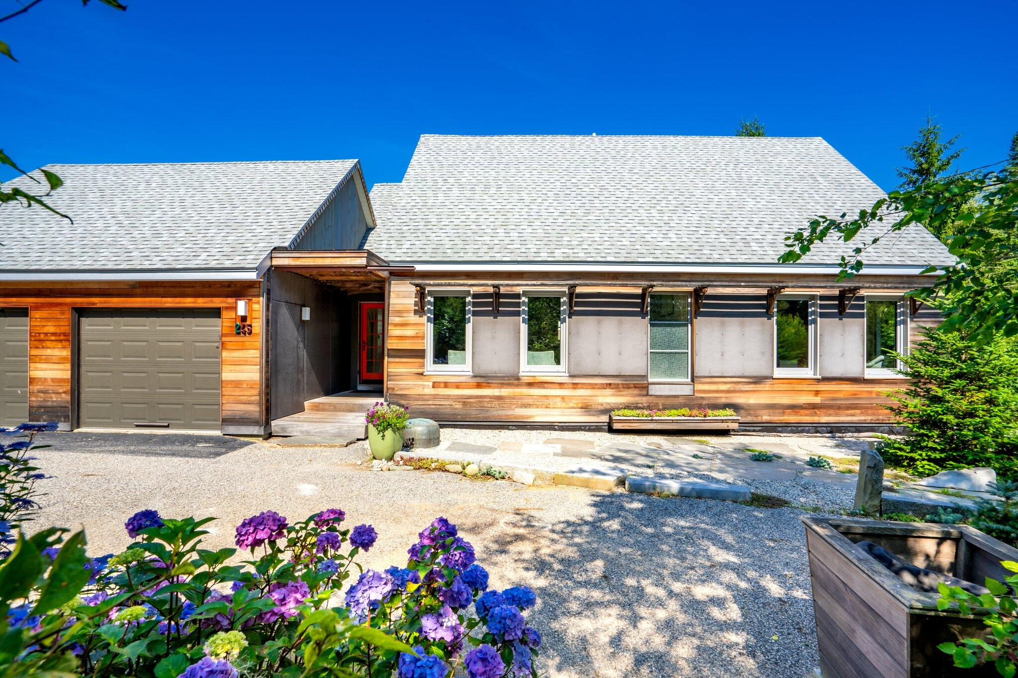 245 Lower Flying Point Road