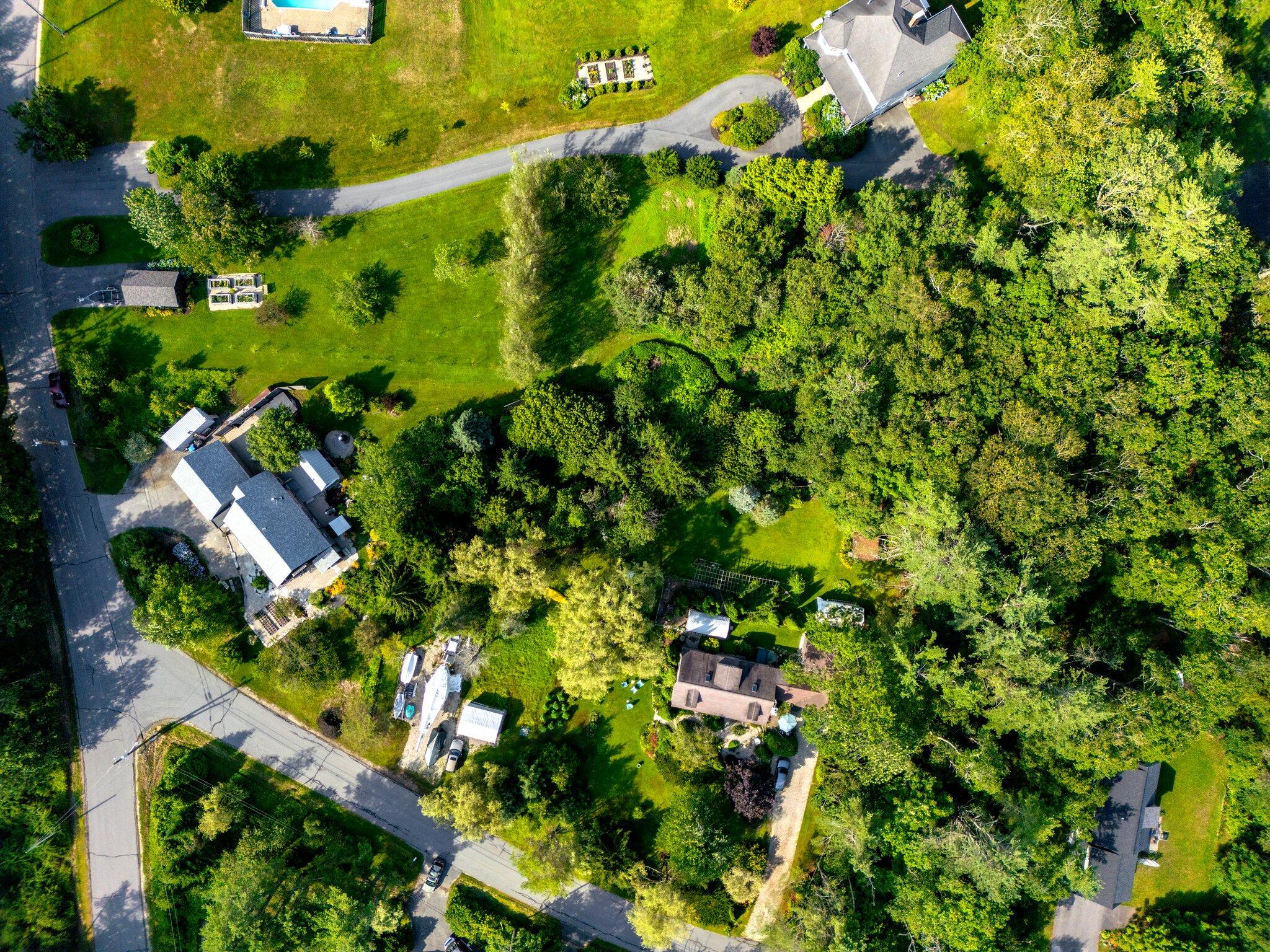 245 Lower Flying Point Road