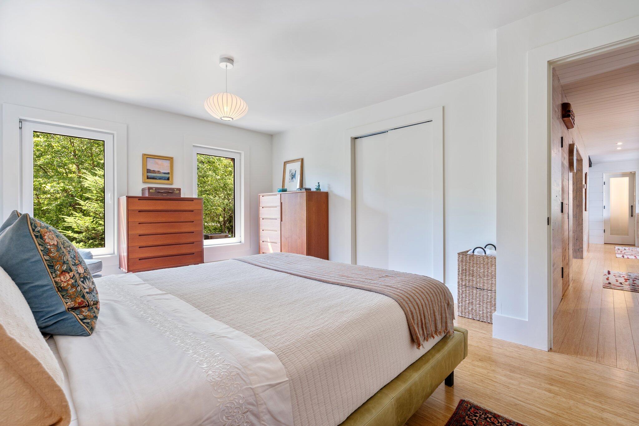 245 Lower Flying Point Road