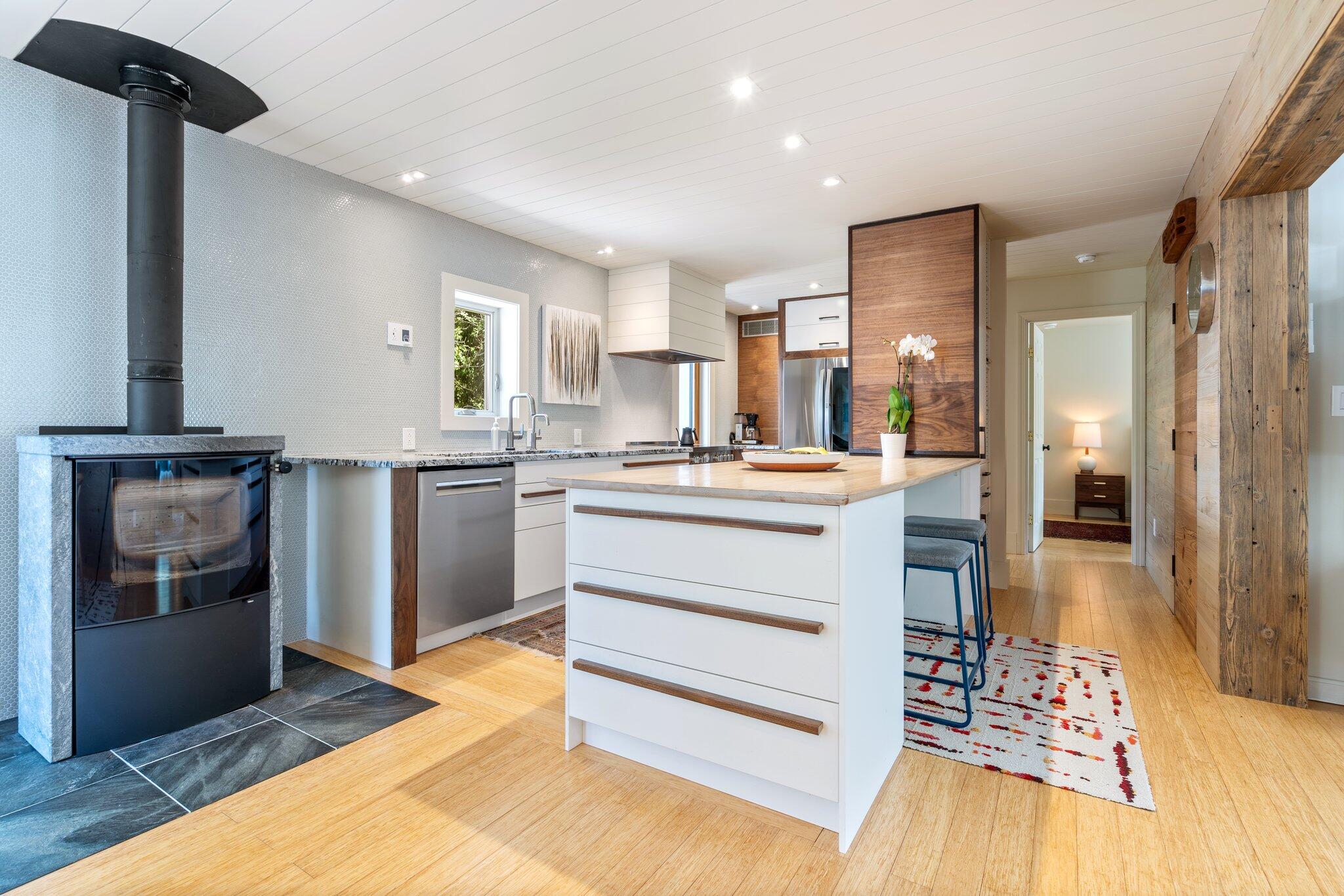 245 Lower Flying Point Road