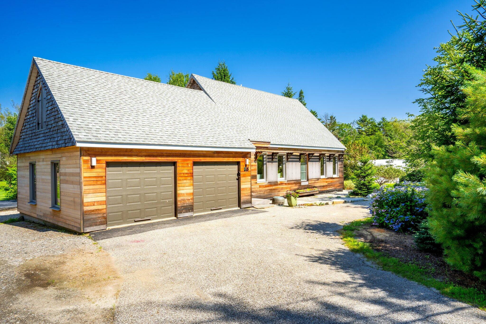 245 Lower Flying Point Road