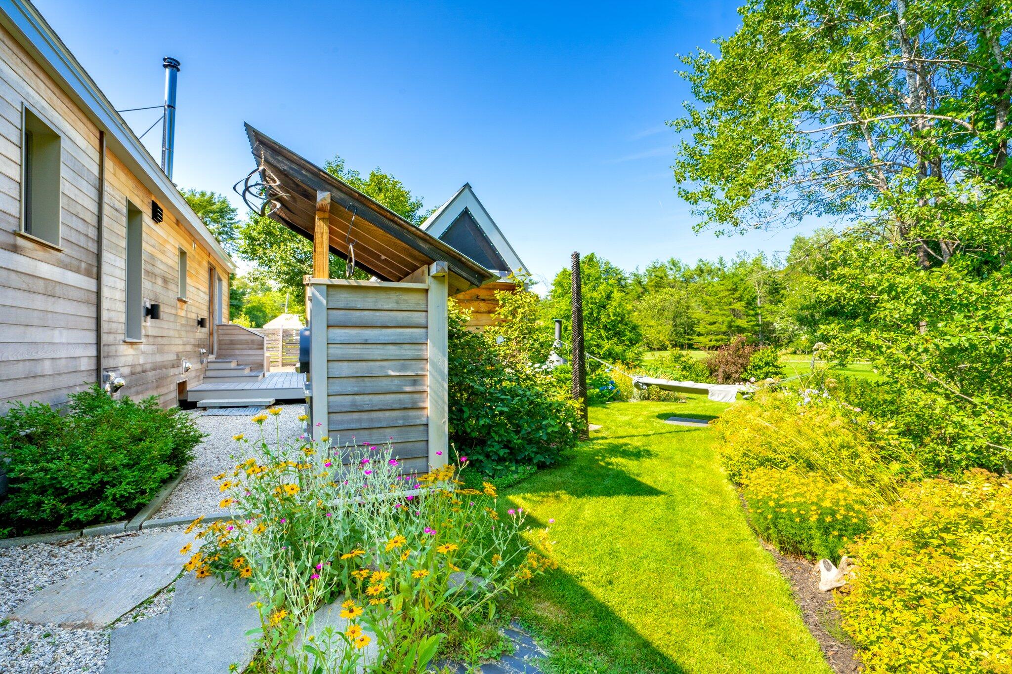 245 Lower Flying Point Road
