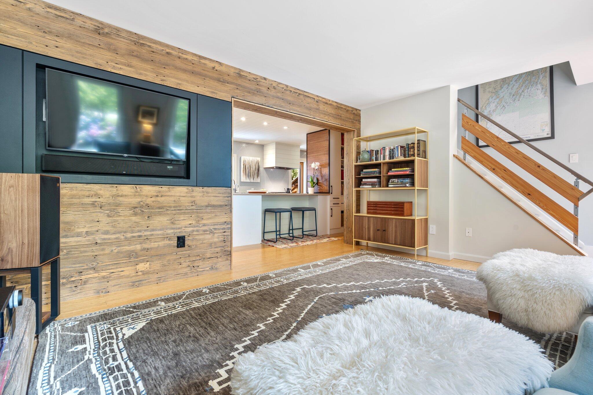 245 Lower Flying Point Road