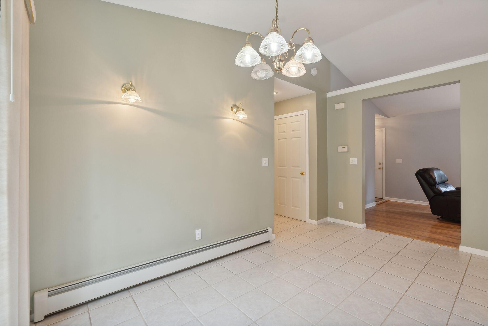 12 Spring Ridge Road