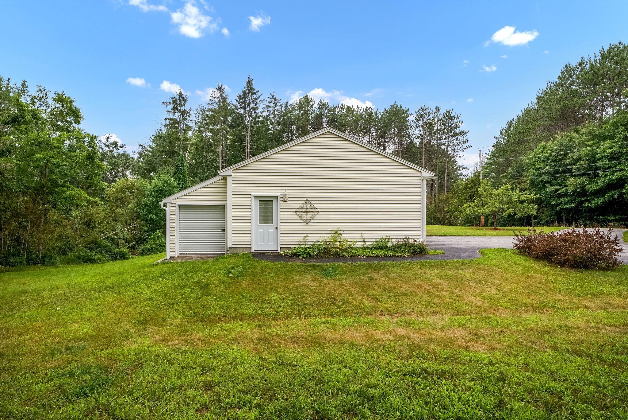 12 Spring Ridge Road