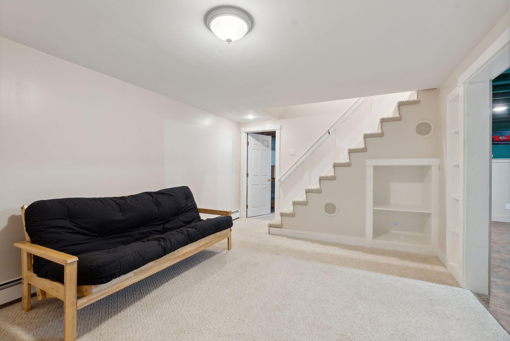 12 Spring Ridge Road