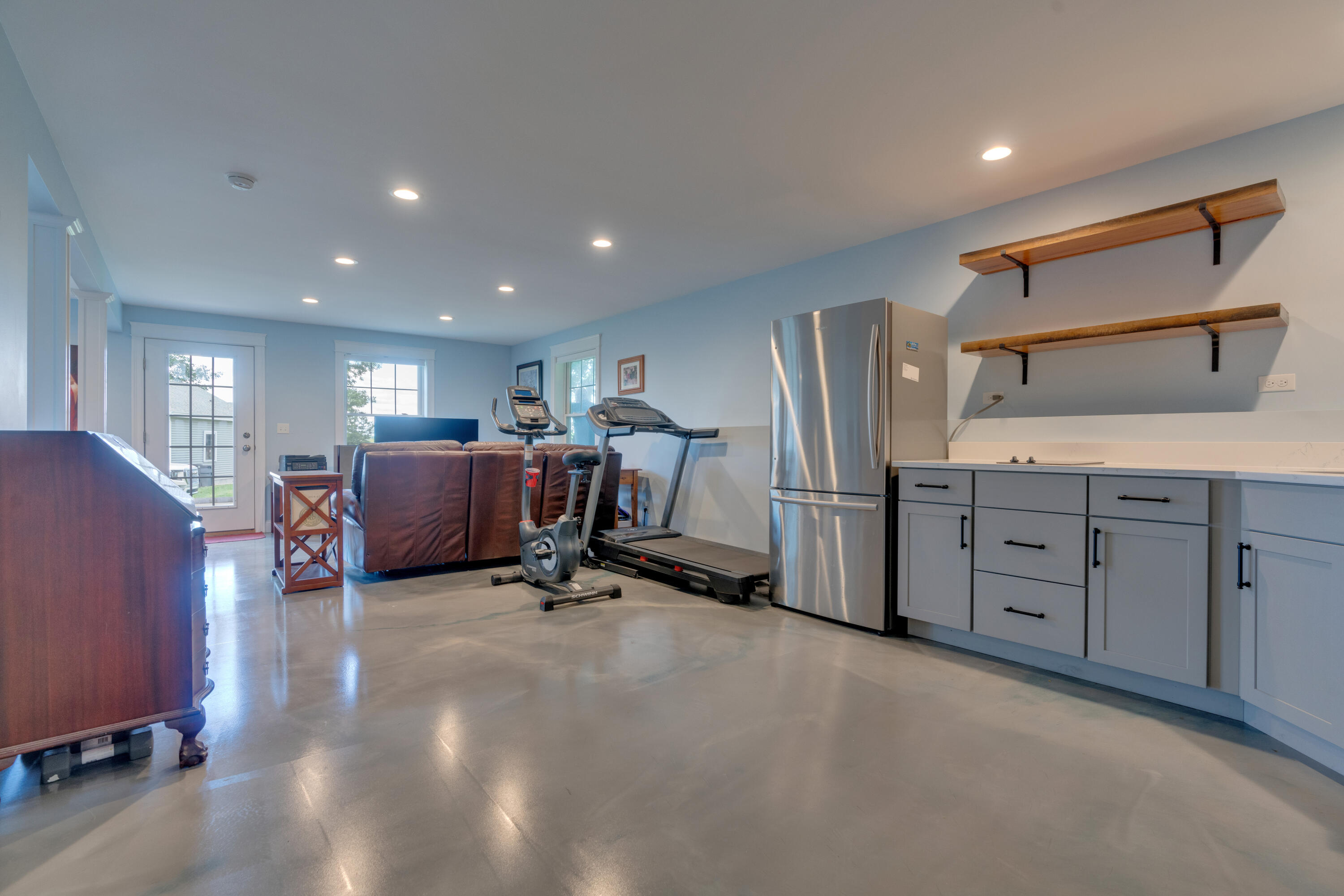 25 Callaway Drive, 25B