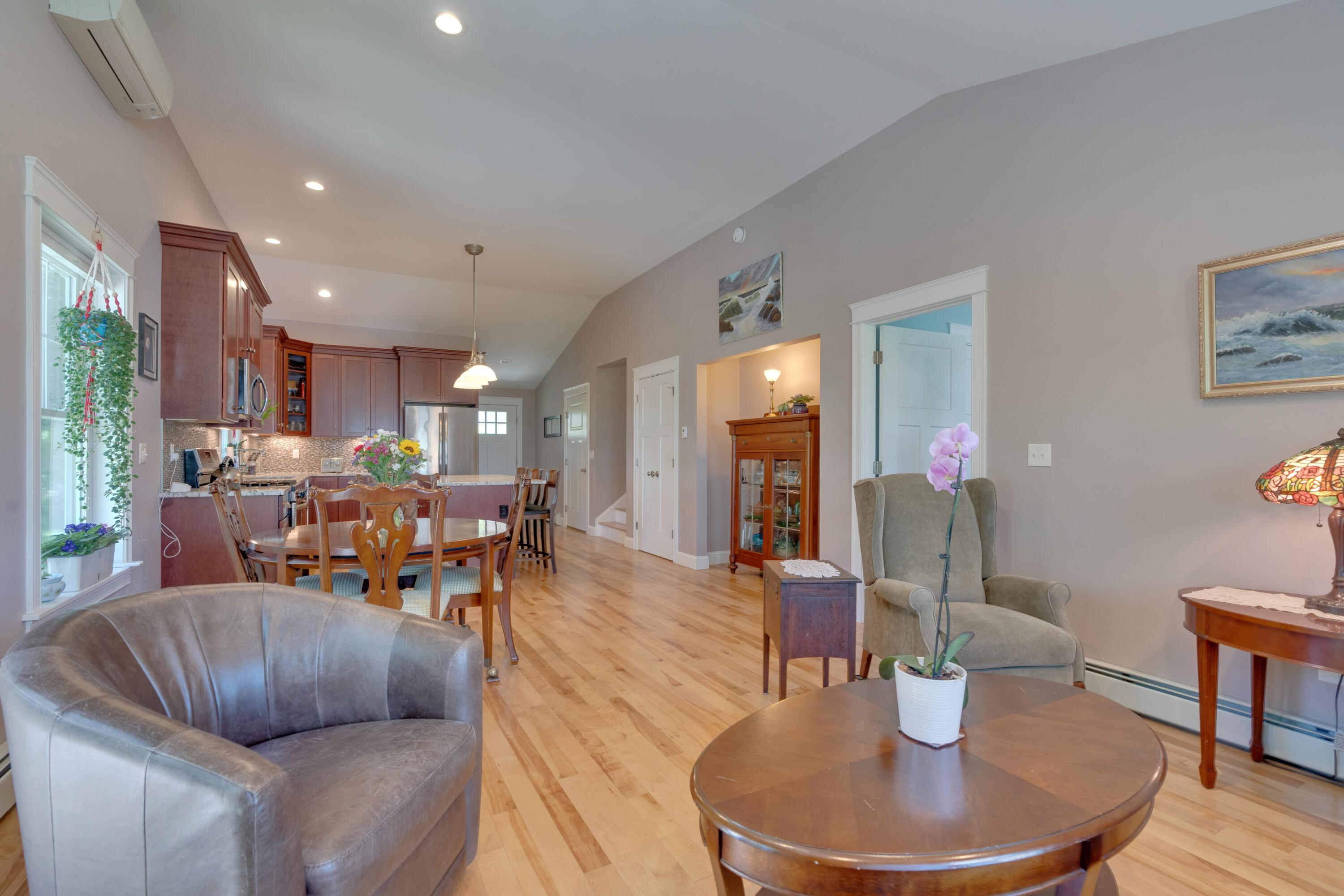25 Callaway Drive, 25B