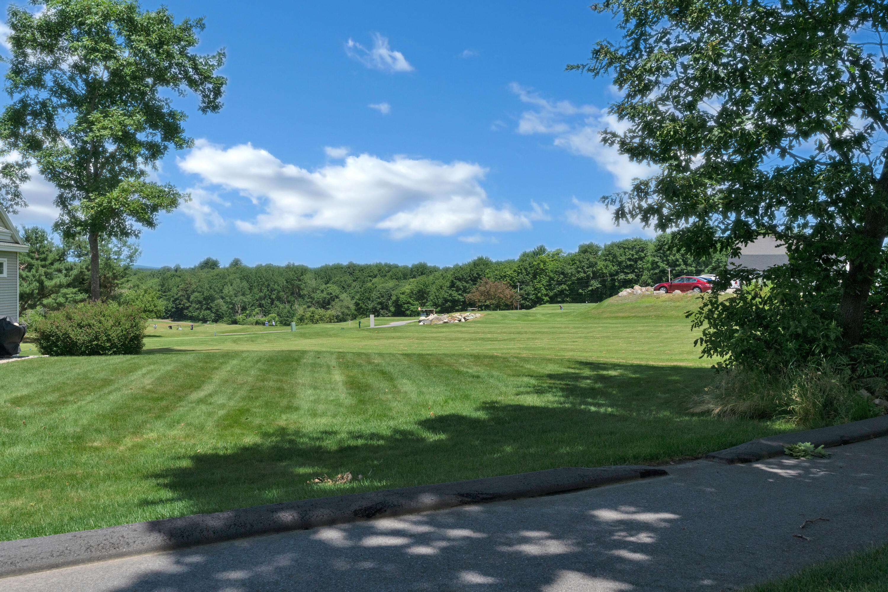 25 Callaway Drive, 25B