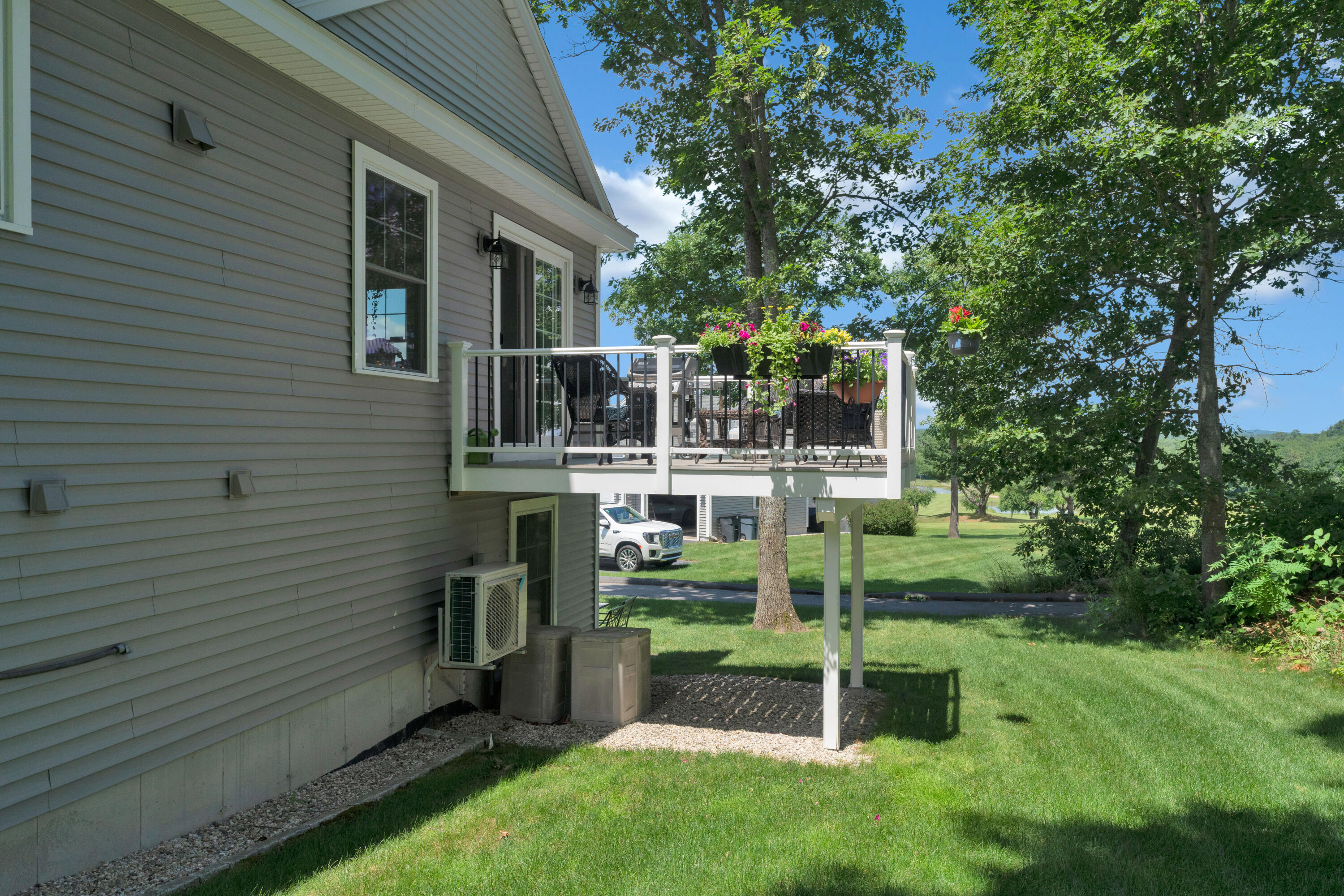 25 Callaway Drive, 25B