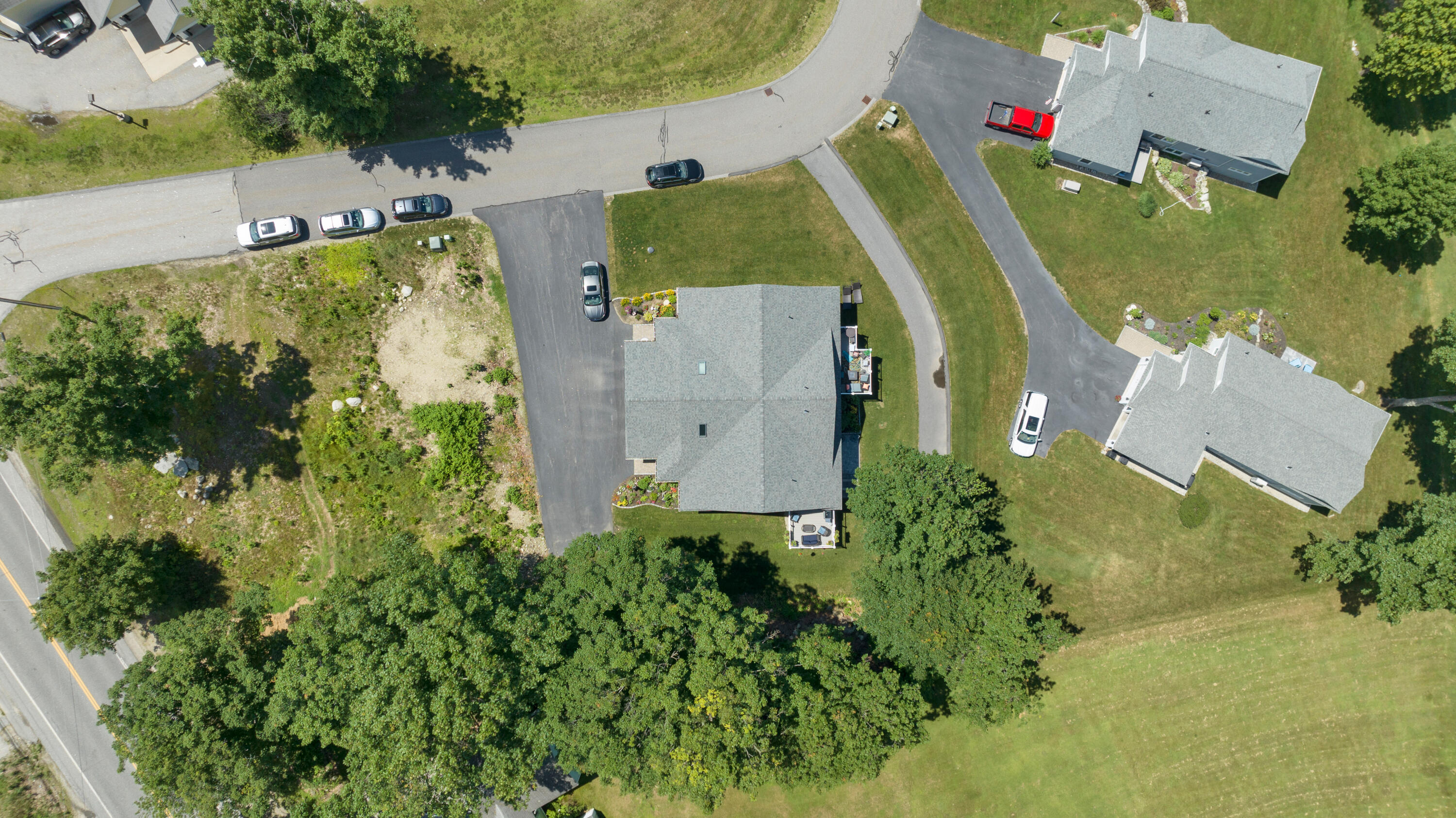 25 Callaway Drive, 25B