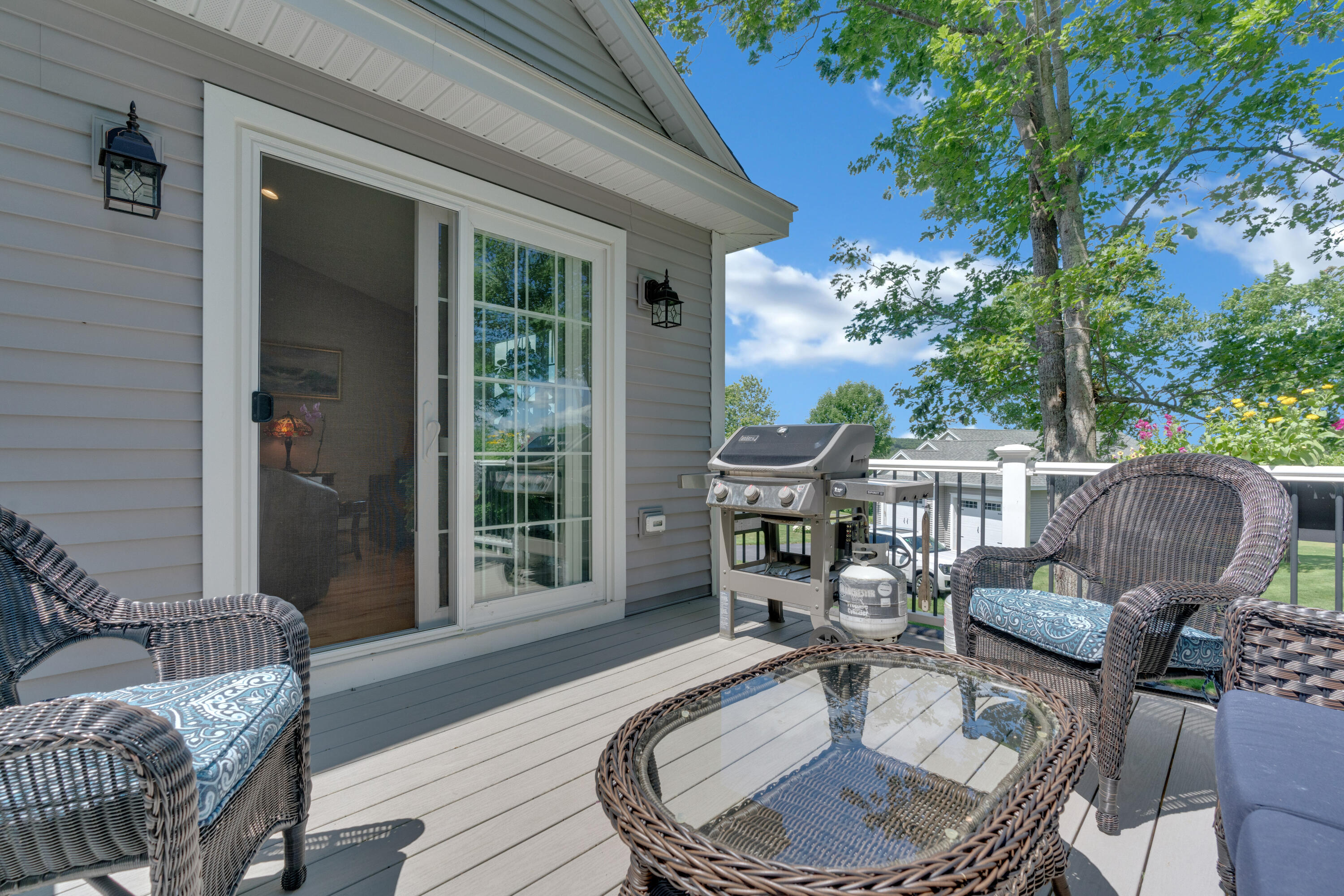 25 Callaway Drive, 25B
