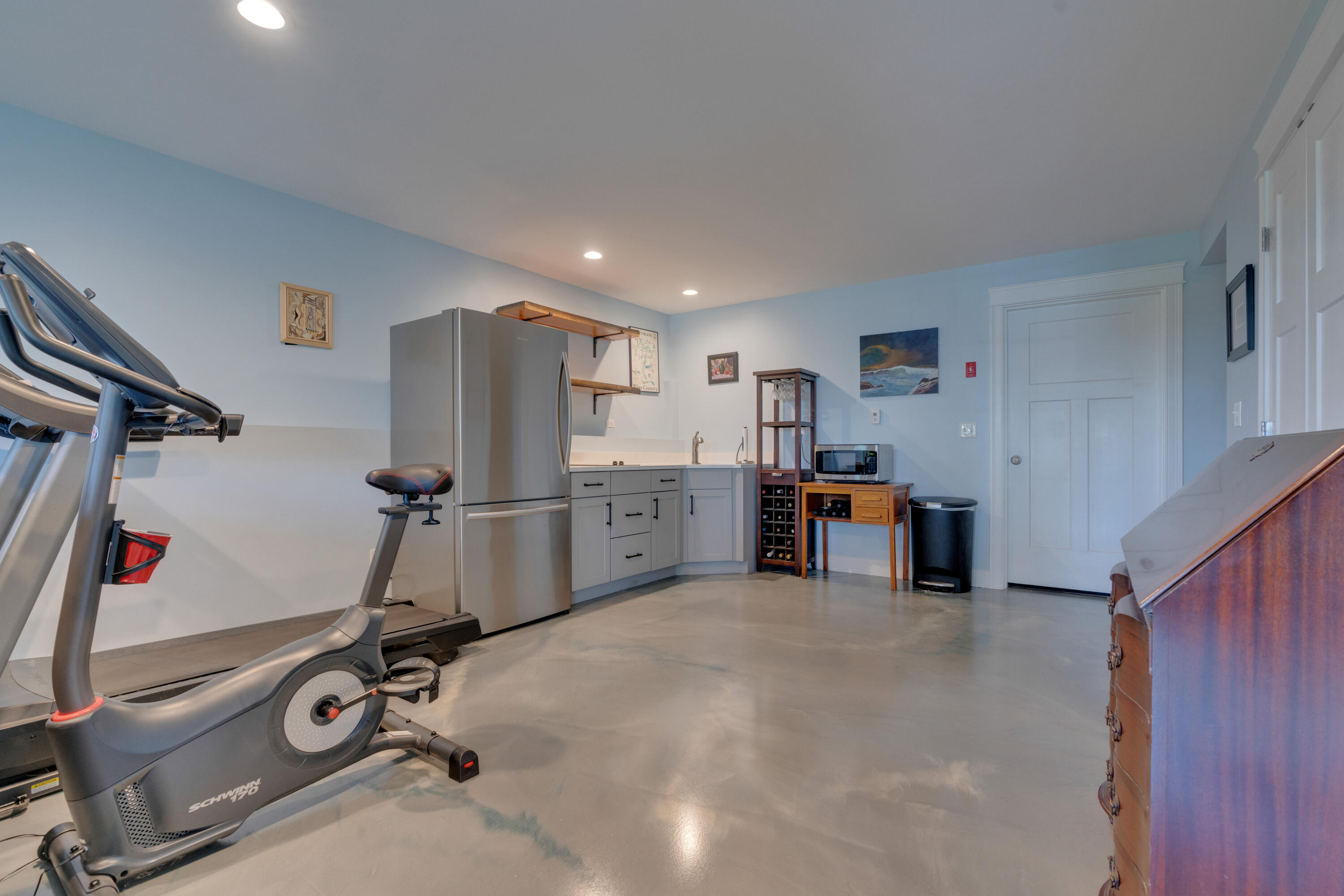 25 Callaway Drive, 25B
