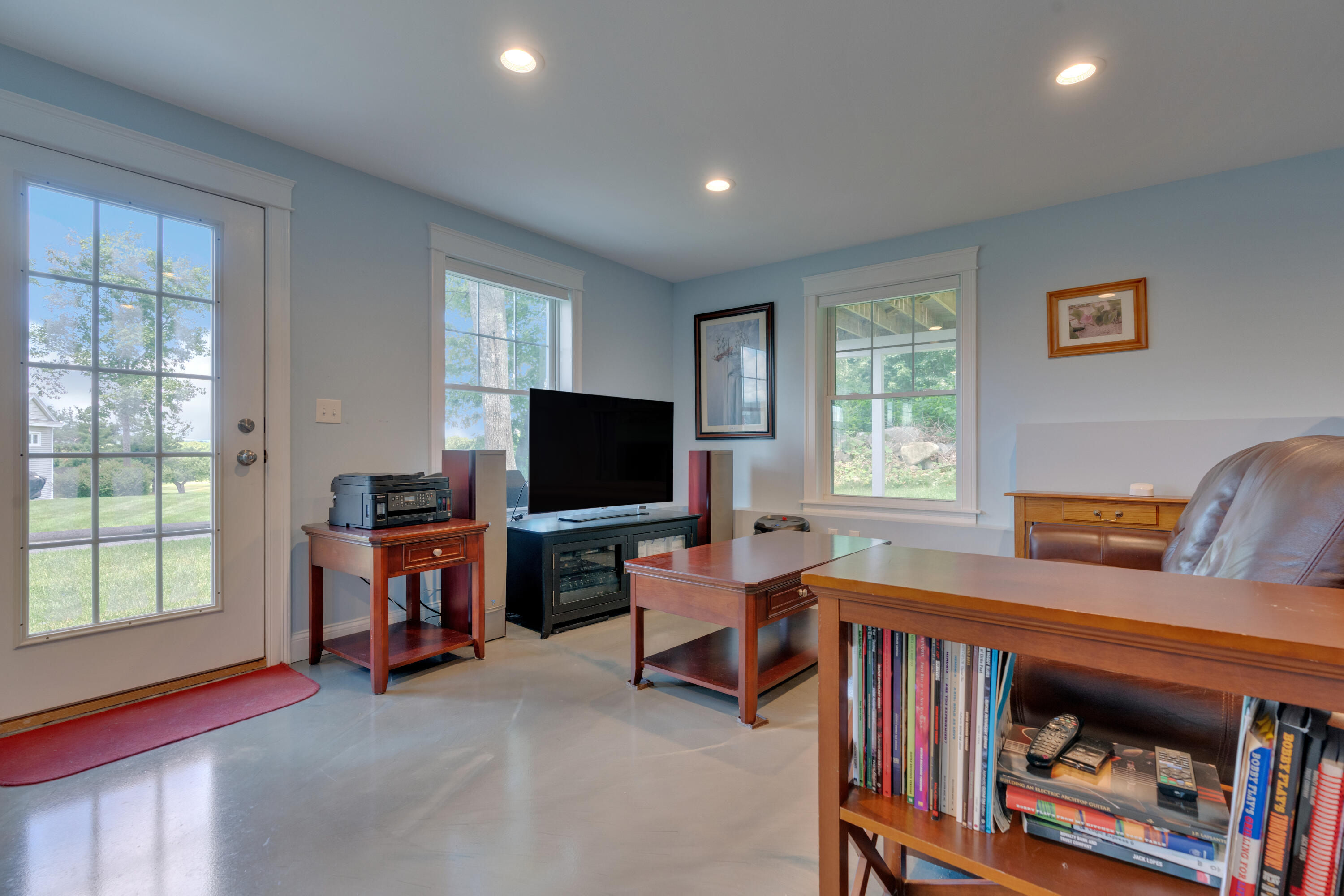 25 Callaway Drive, 25B