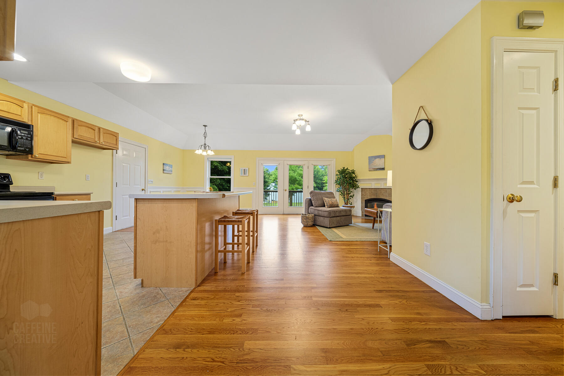 60 Lone Pine Lane, 60