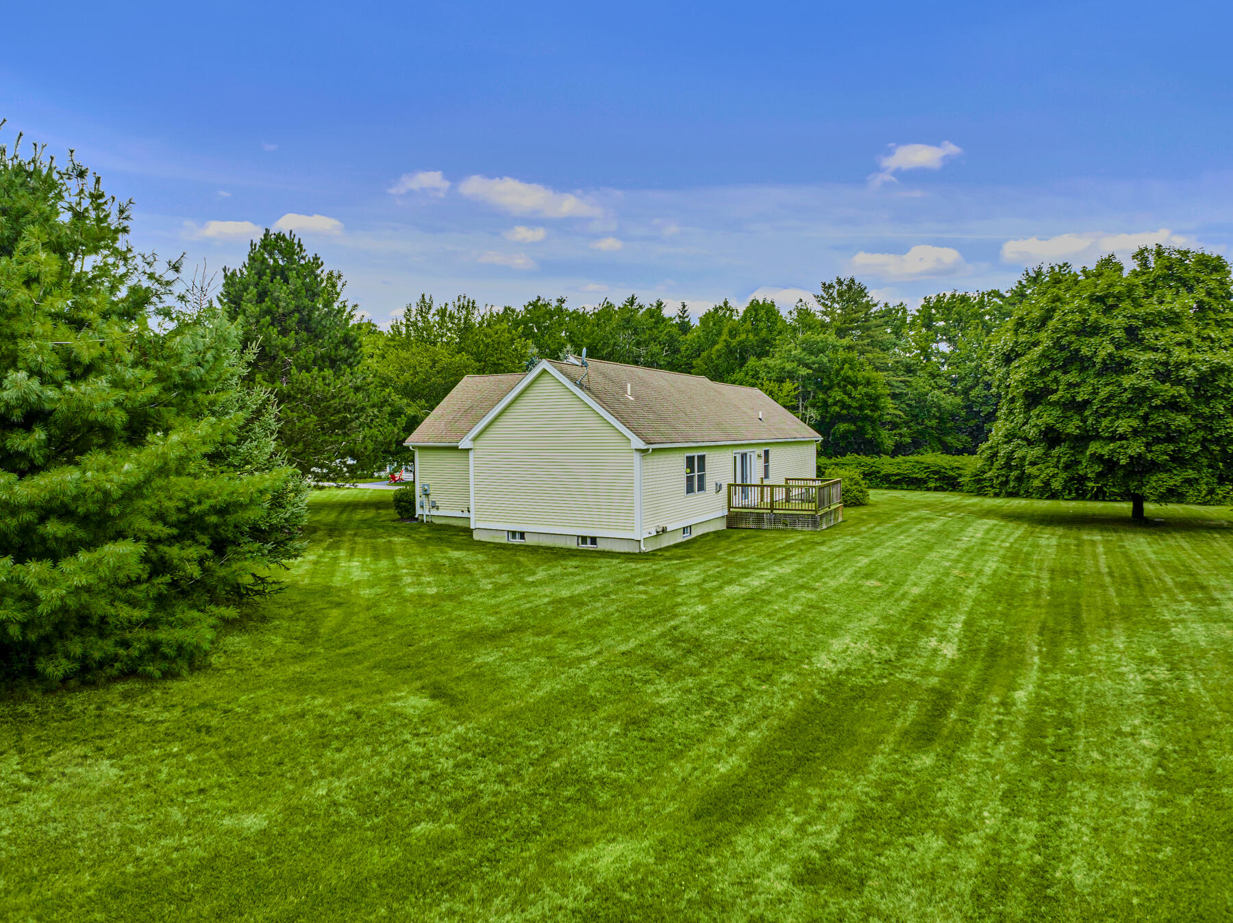 60 Lone Pine Lane, 60