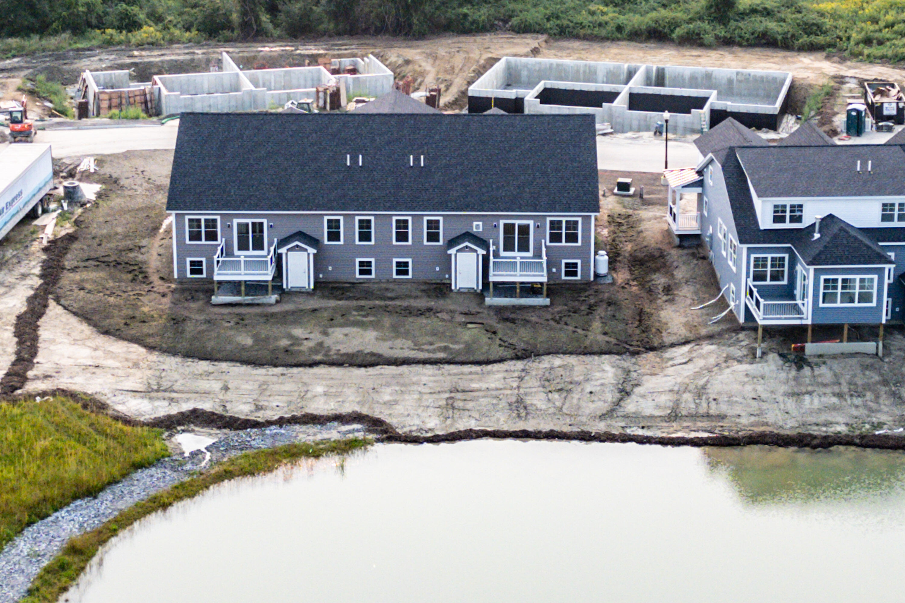 130 Brooks Edge Farm Road, 77