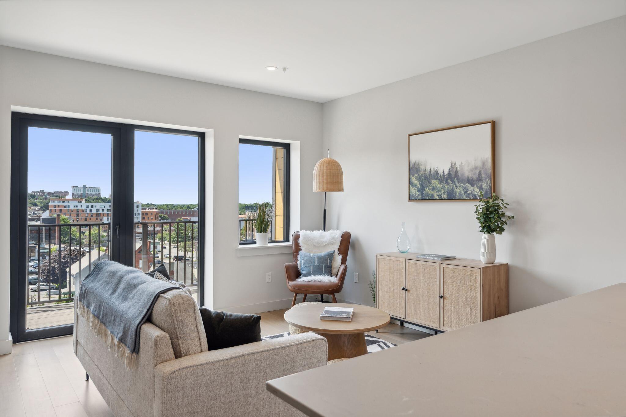 75 Chestnut Street, 703