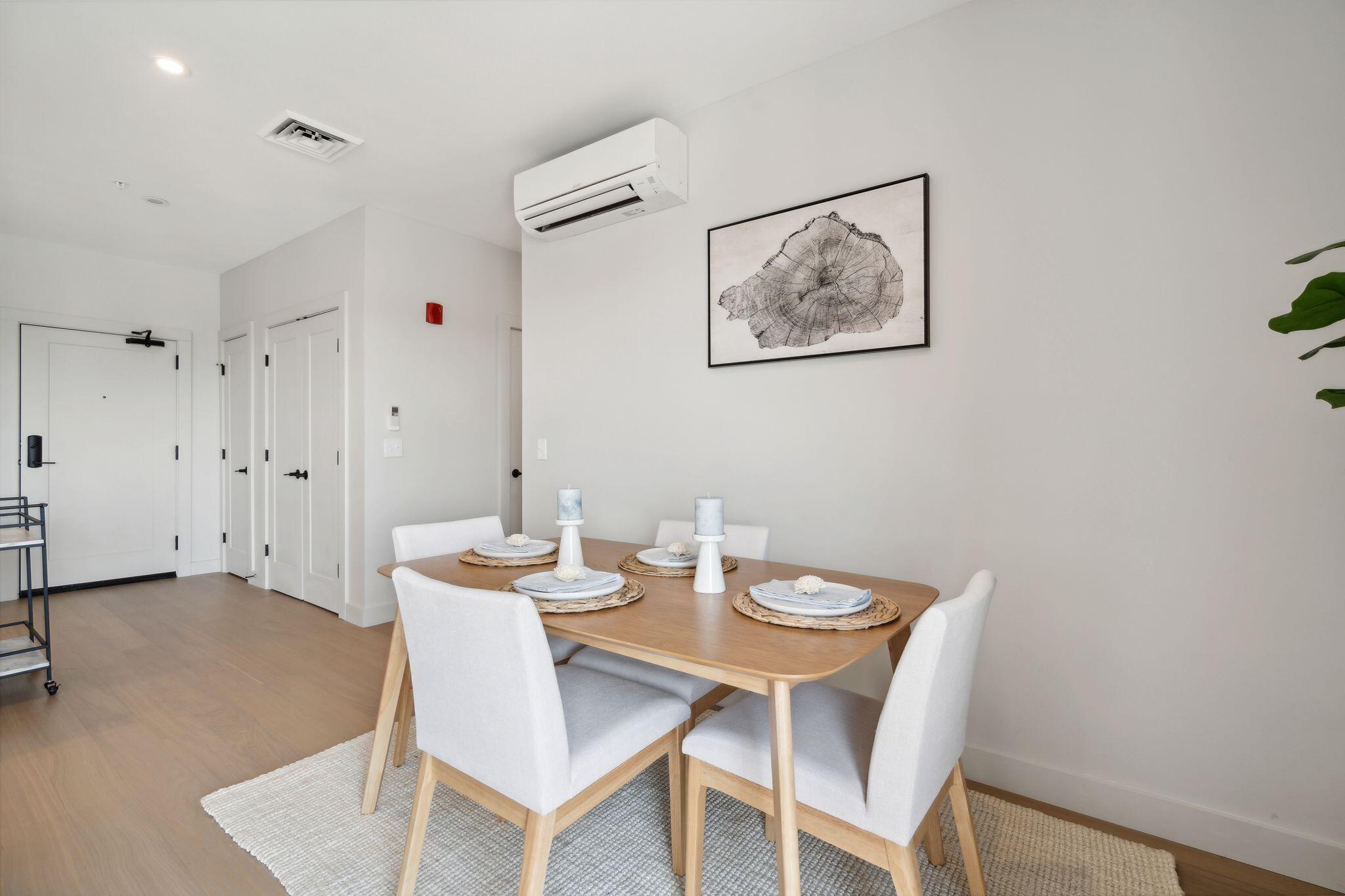 75 Chestnut Street, 703