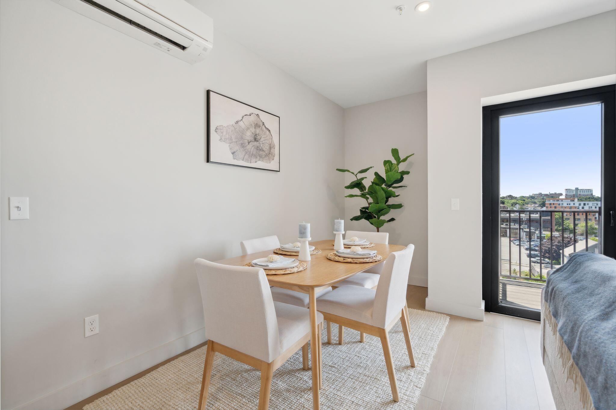 75 Chestnut Street, 703