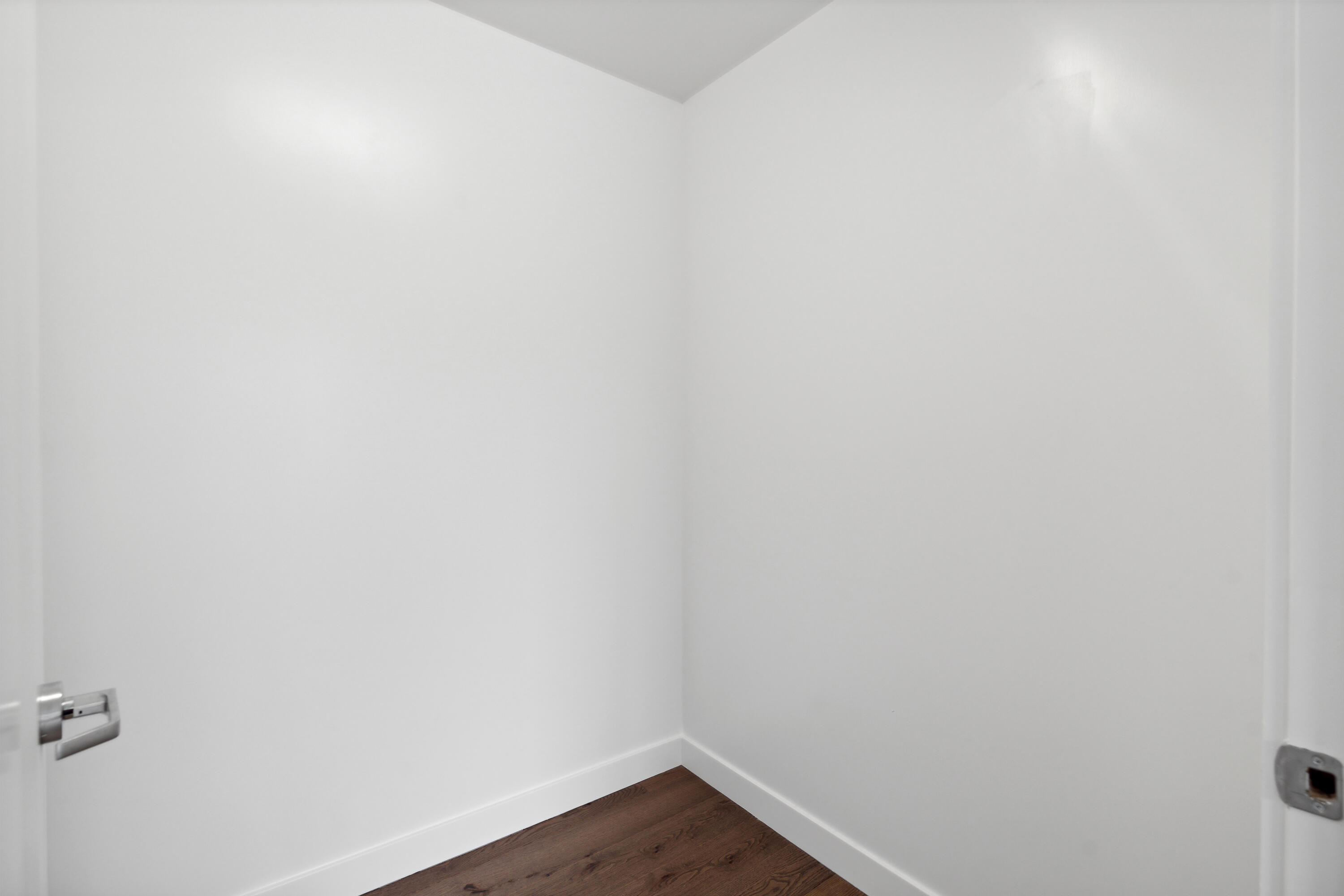 218 Washington Avenue, 209