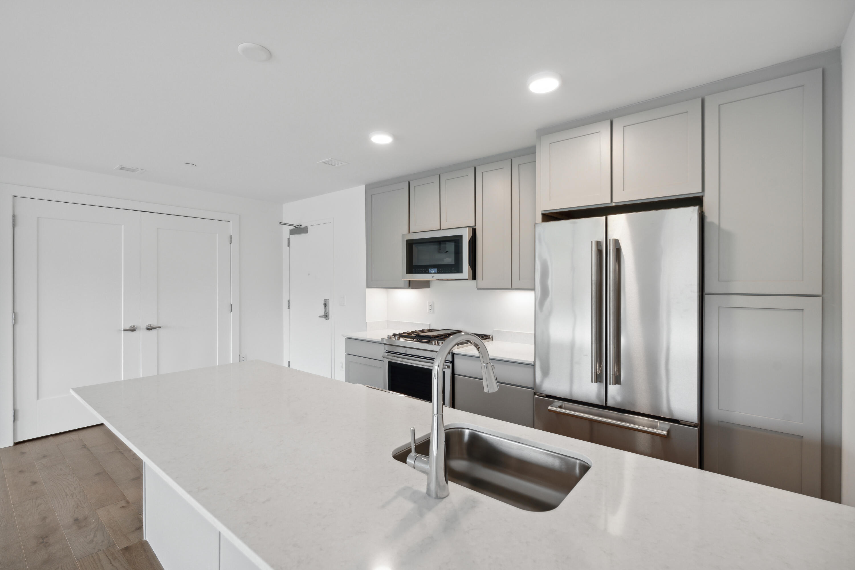 218 Washington Avenue, 209