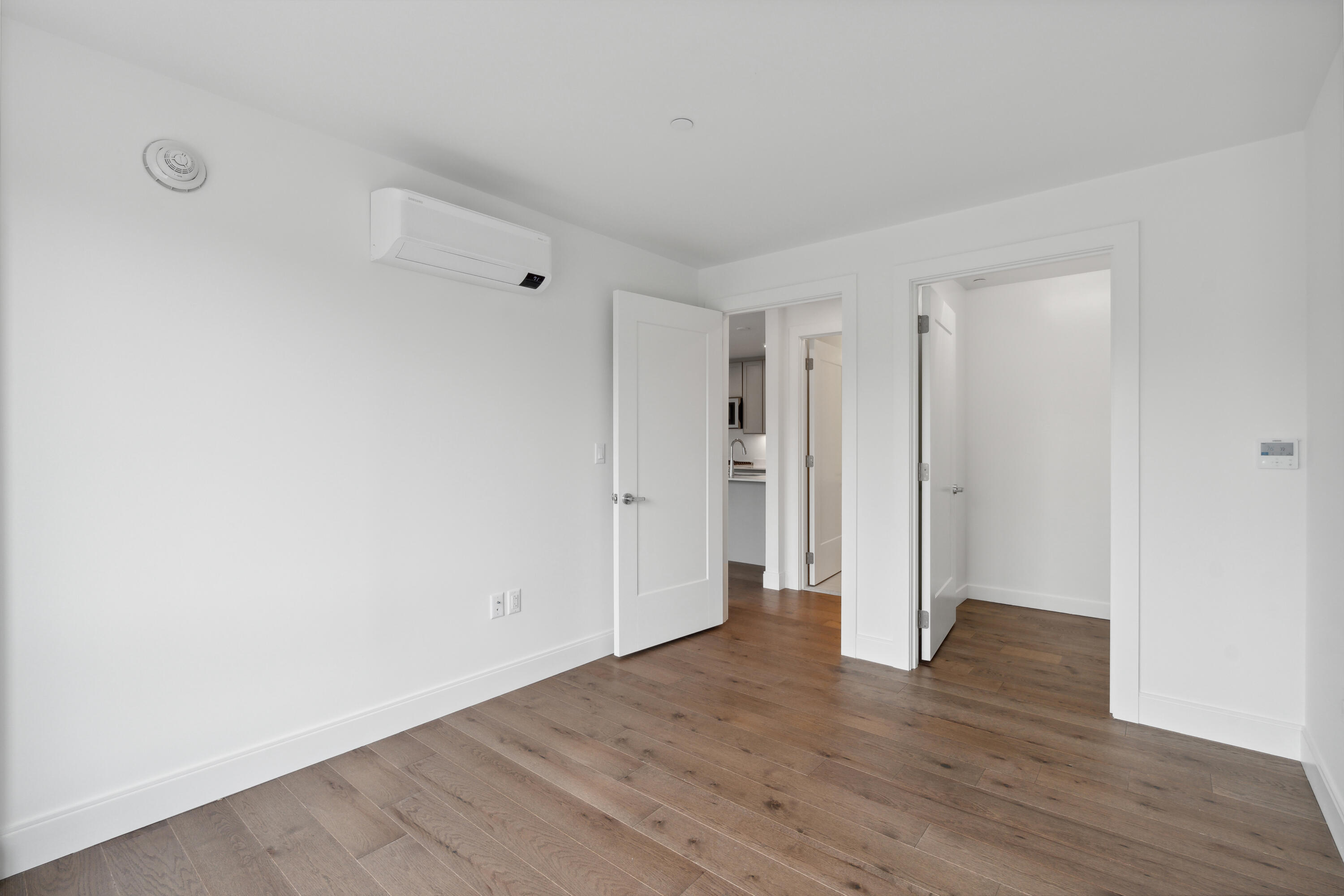 218 Washington Avenue, 209