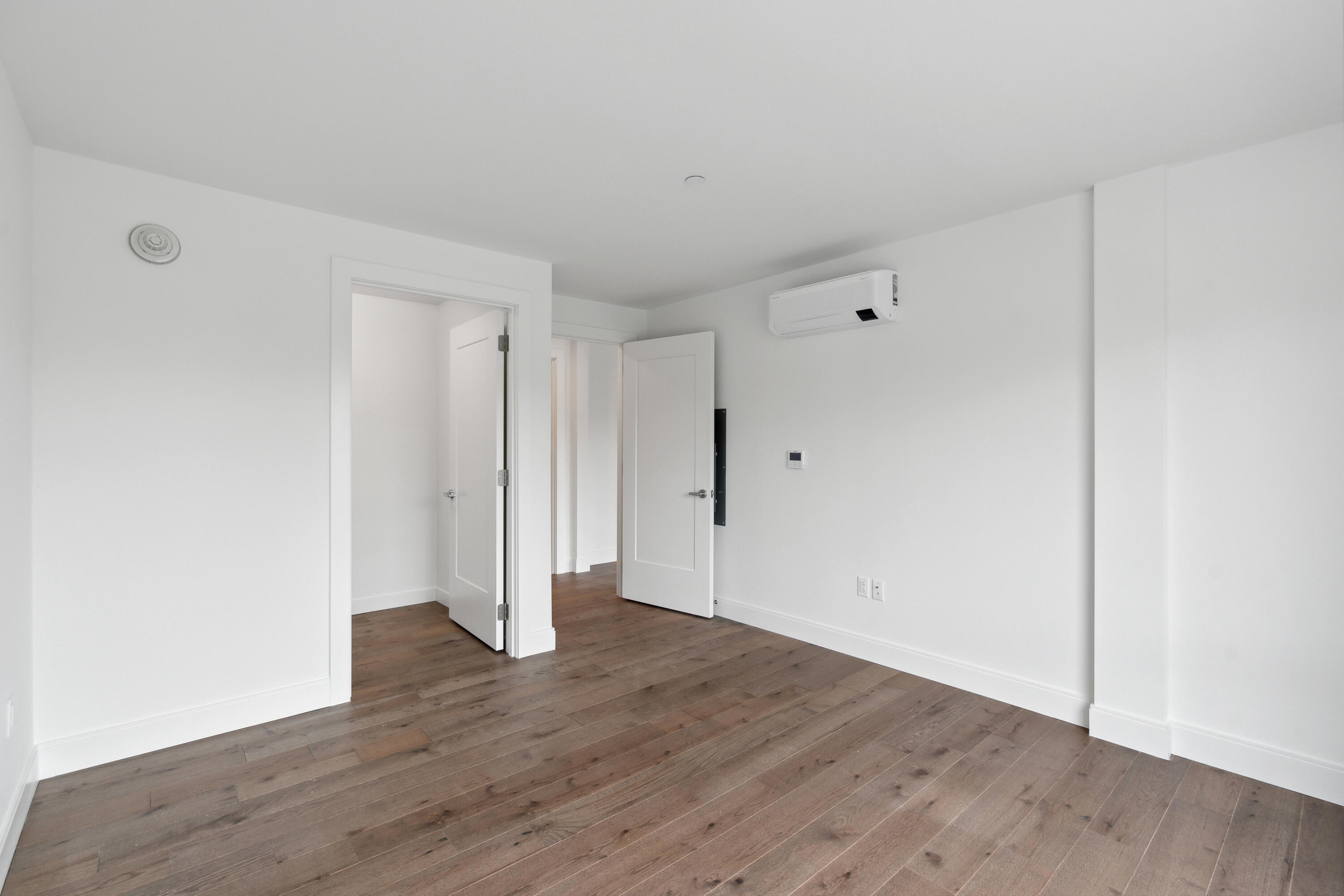 218 Washington Avenue, 209