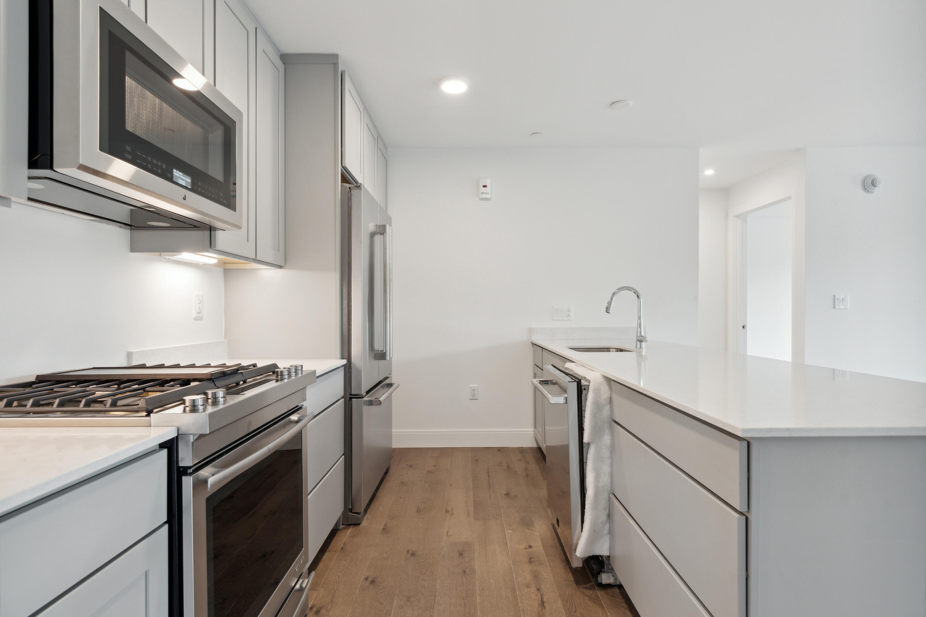 218 Washington Avenue, 209