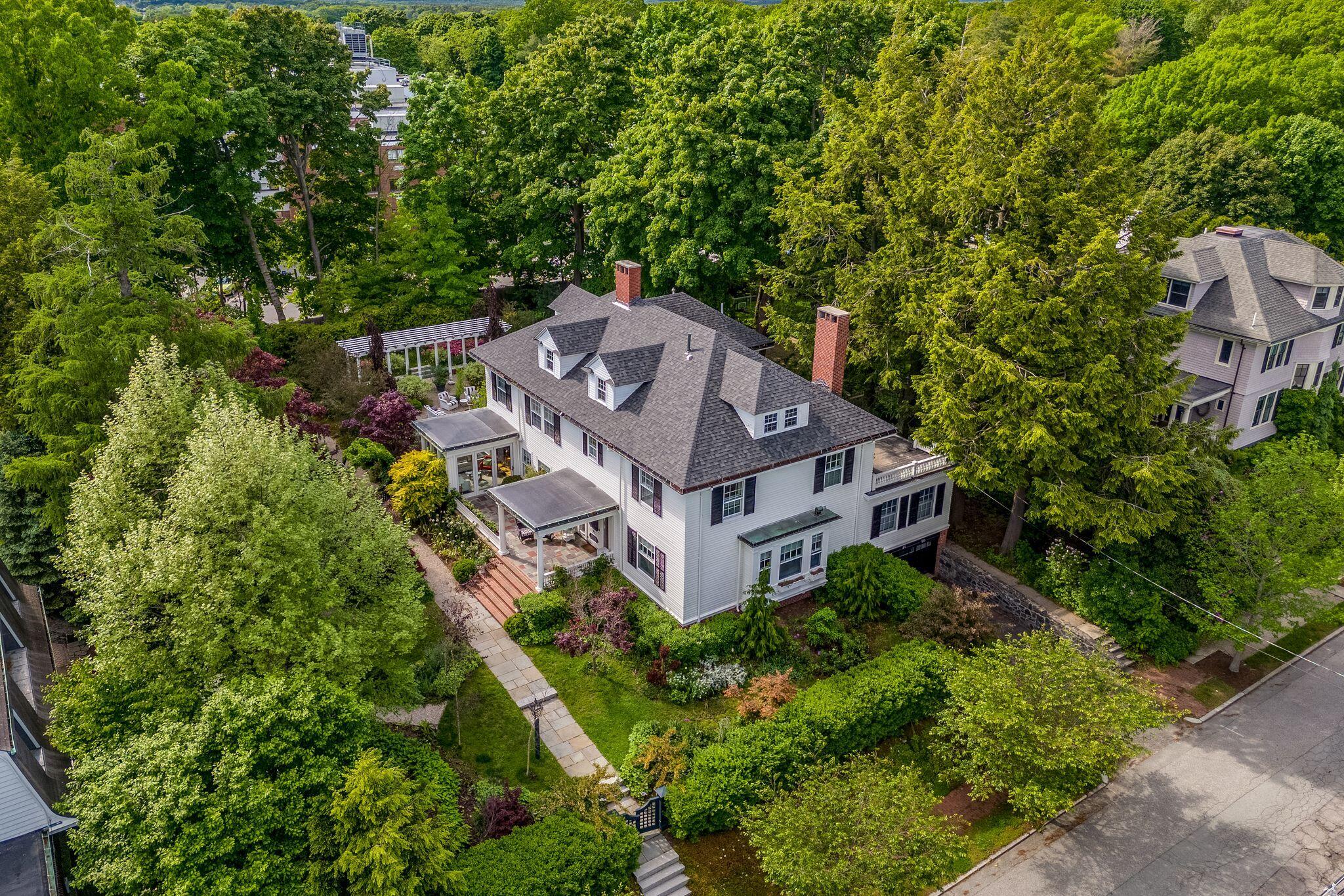 20 Highland Street