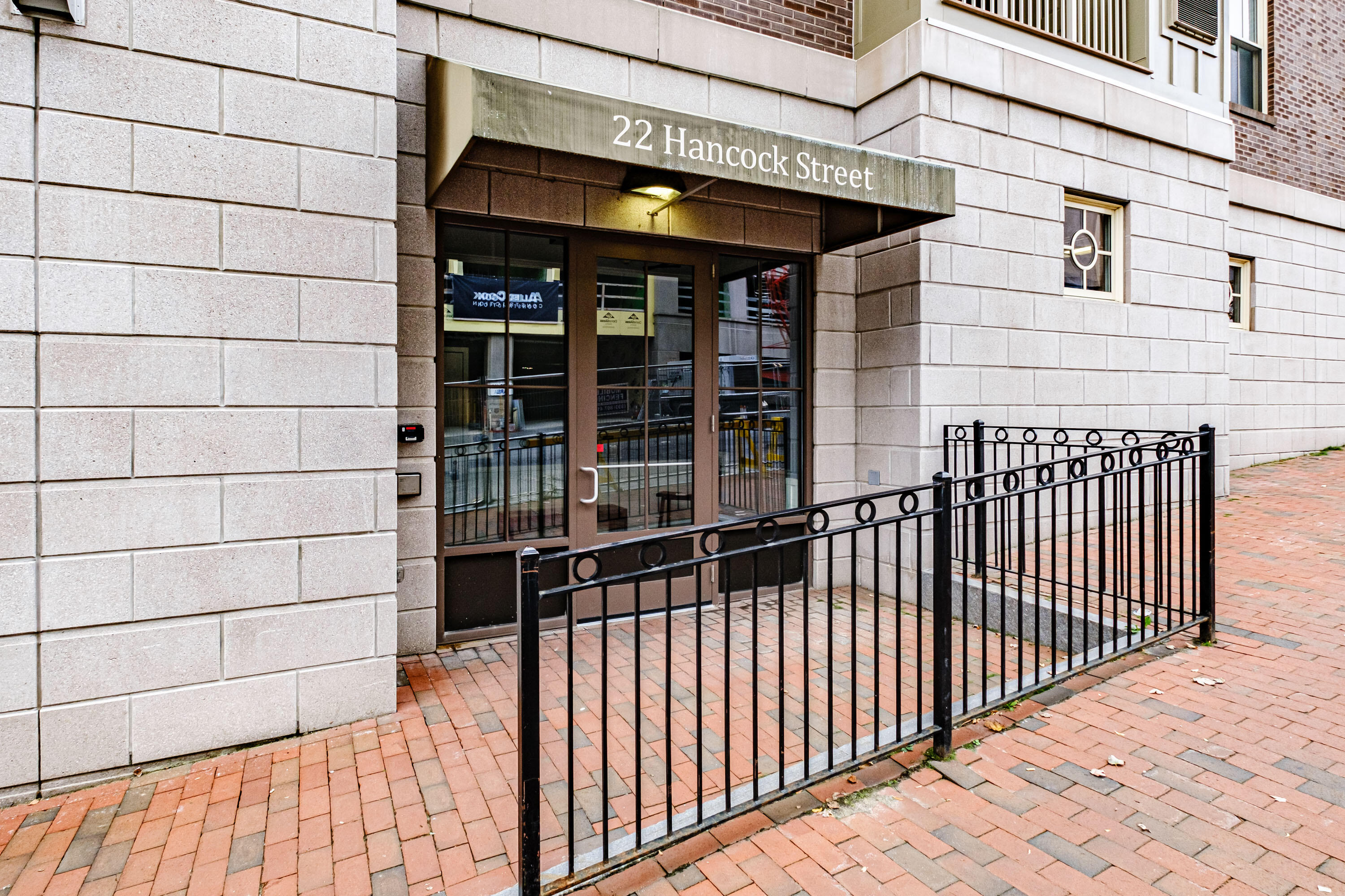 22 Hancock Street, 404