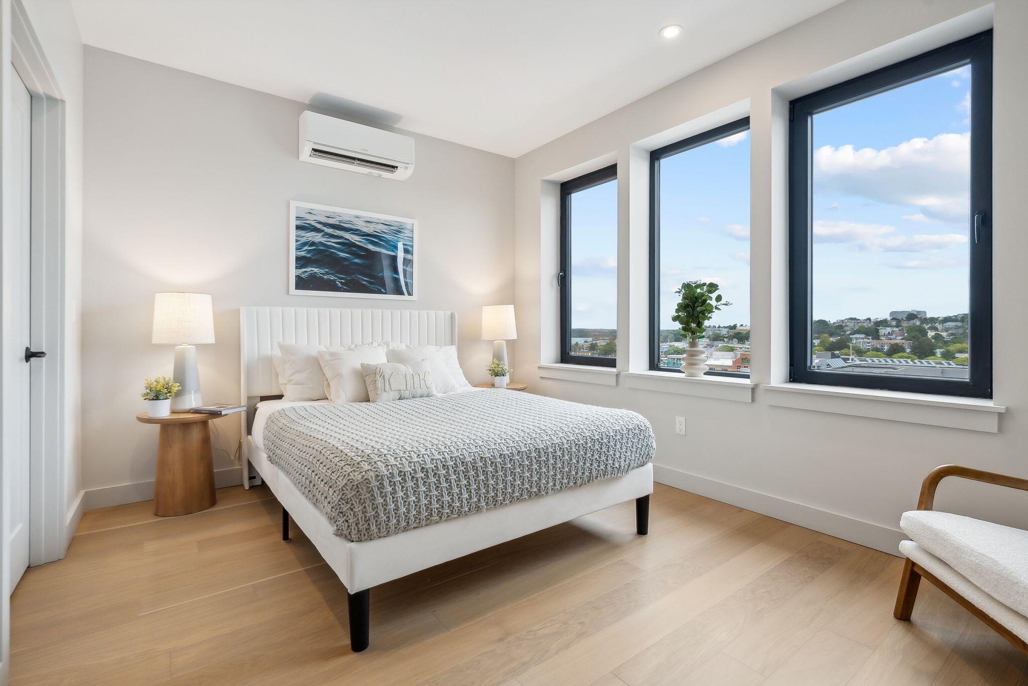 75 Chestnut Street, 707