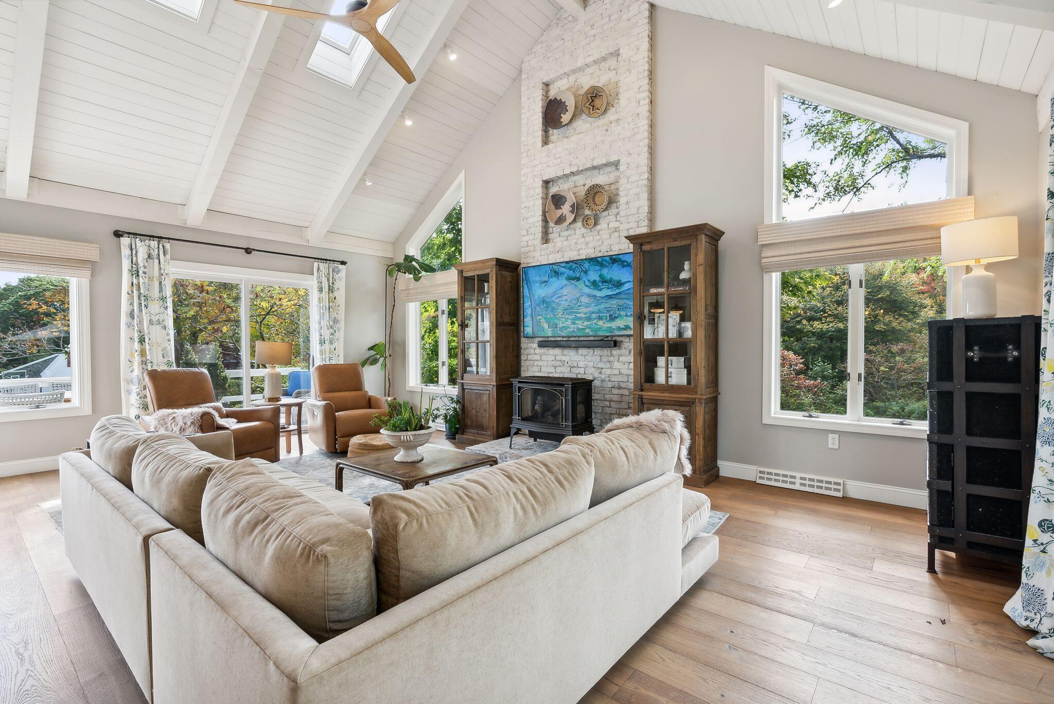 2 Masefield Terrace
