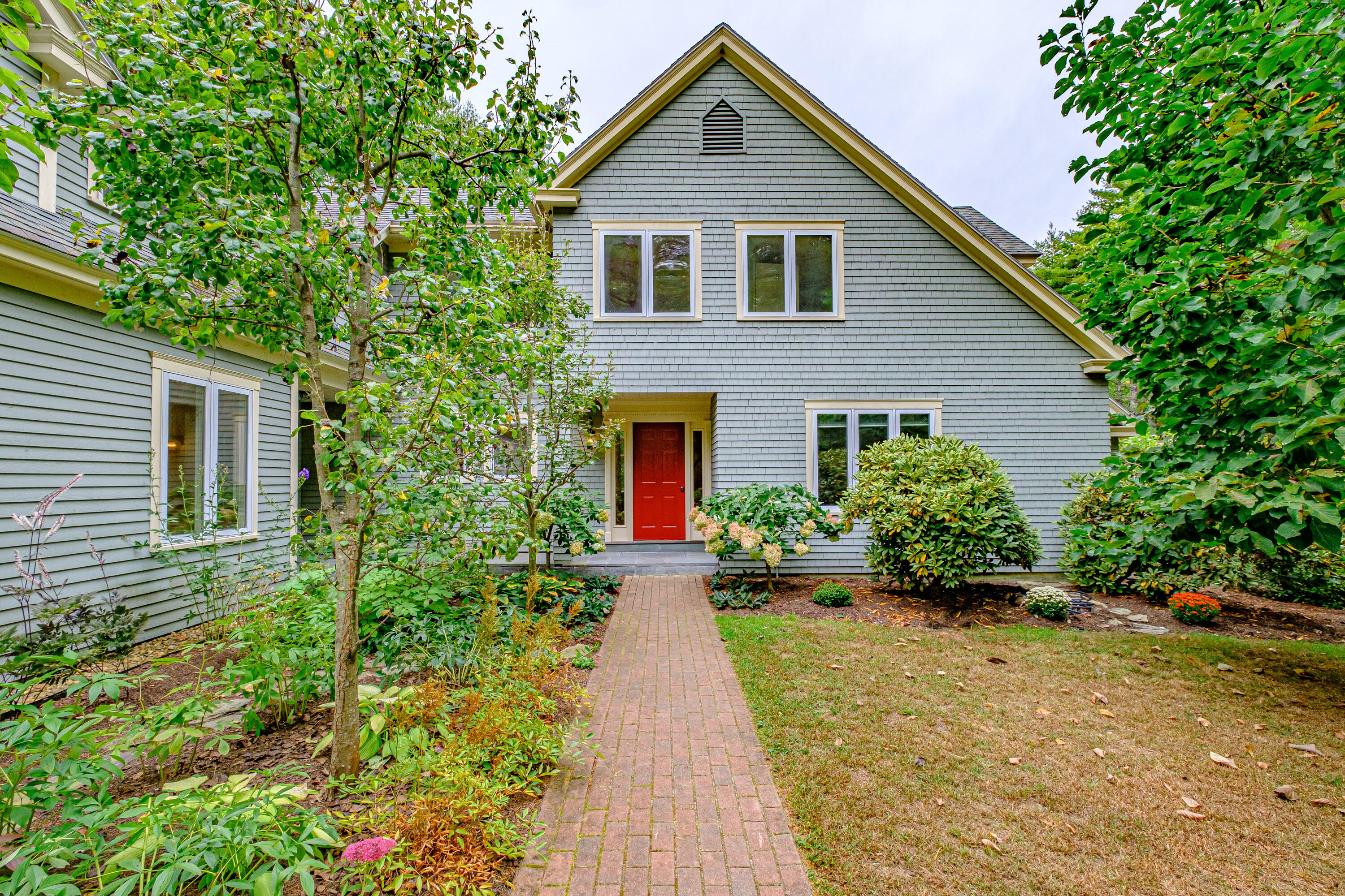 3 Dunham Pond Lane