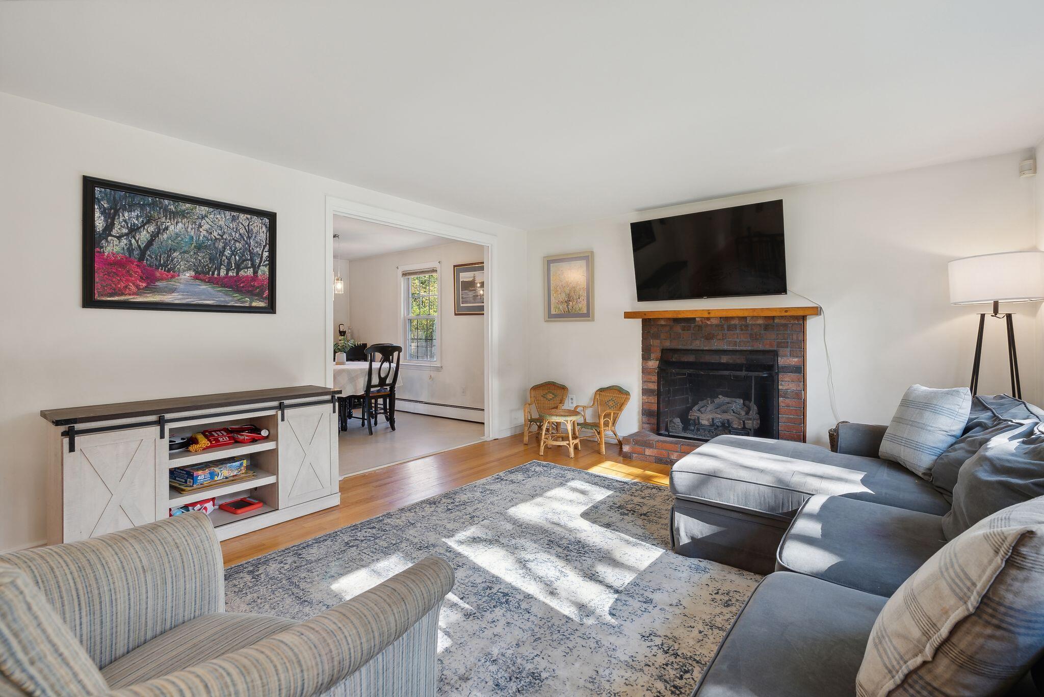 3 Plymouth Drive