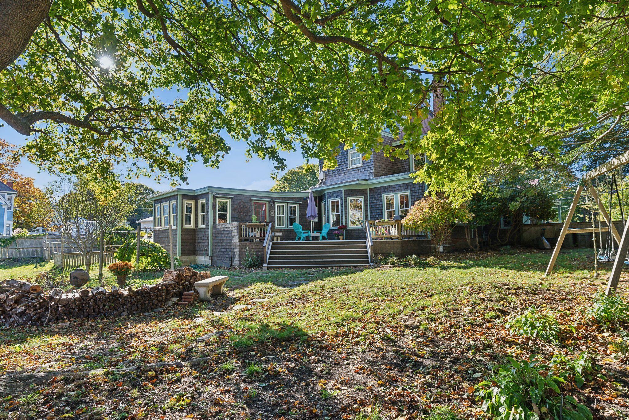 28 Woodbury Street