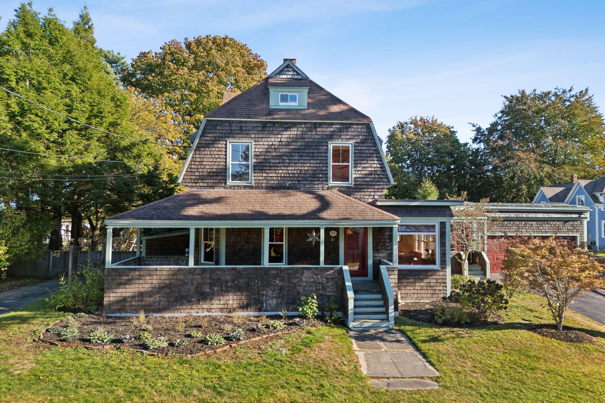 28 Woodbury Street