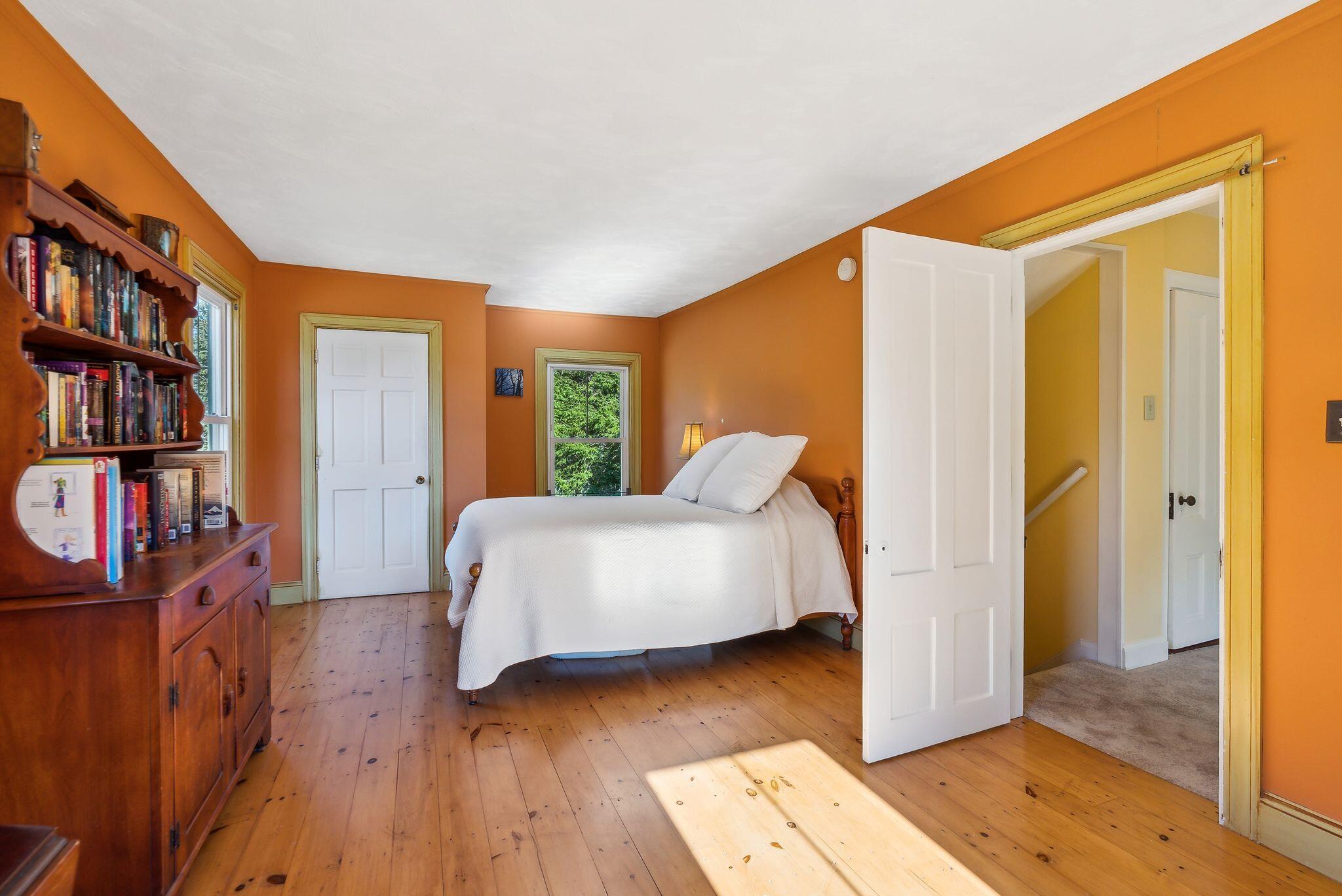 28 Woodbury Street