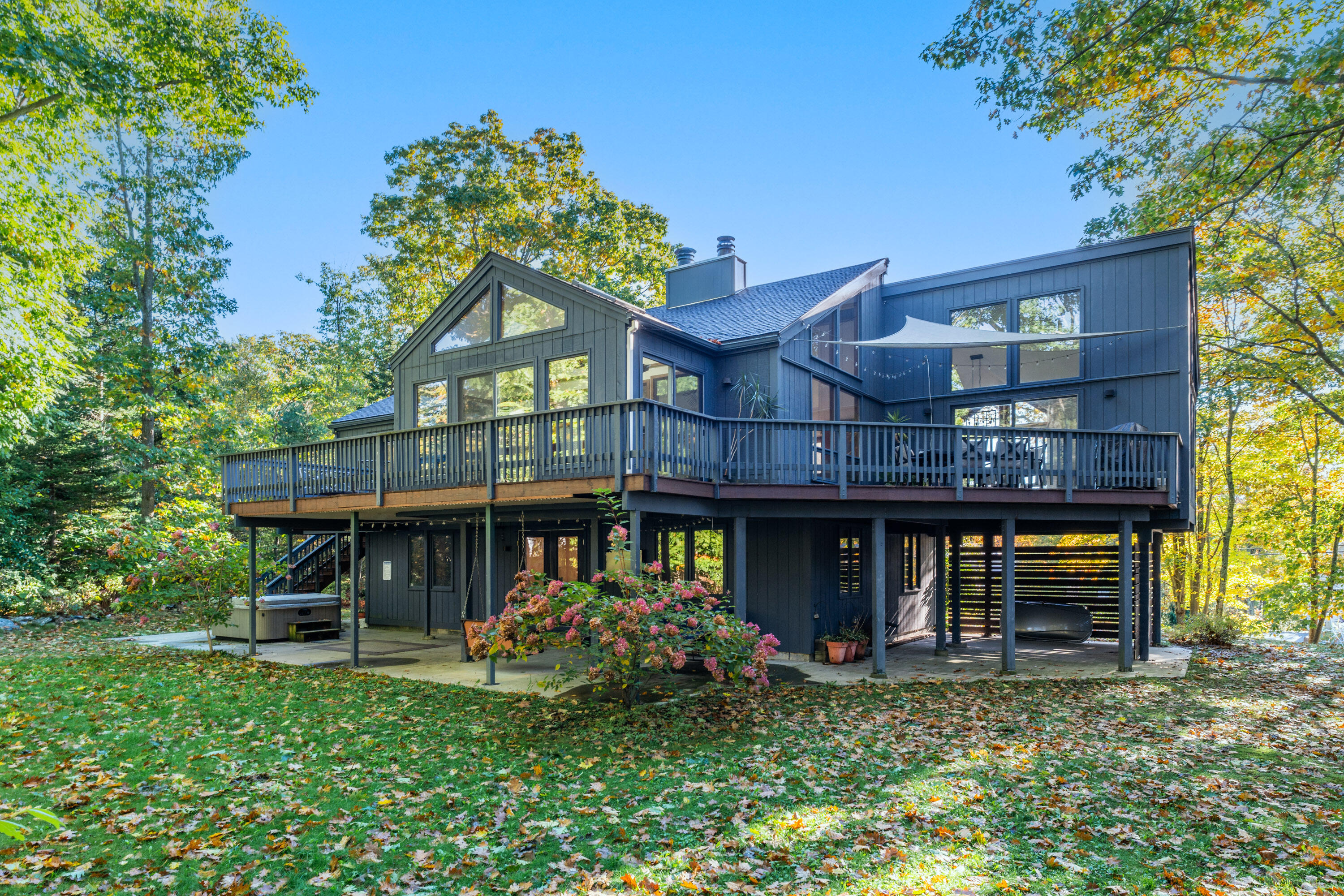 32 Broad Cove Road